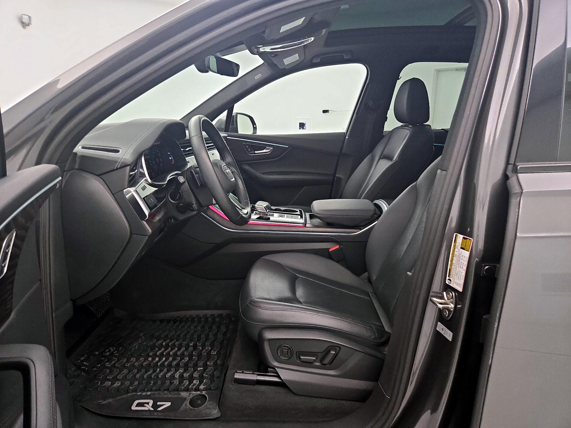 Thumbnail: 2023 Audi Q7 - 11