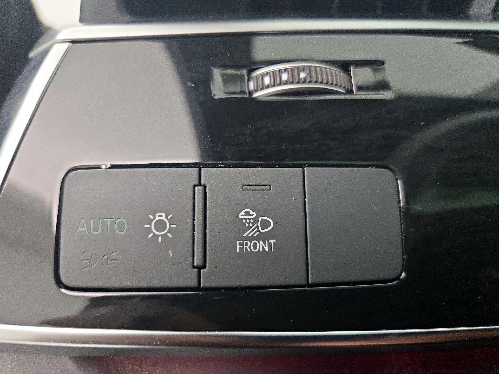 Thumbnail: 2023 Audi Q7 - 13