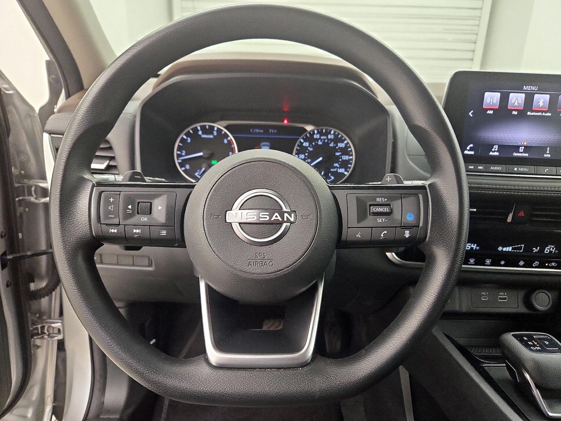 Thumbnail: 2022 Nissan Rogue - 10