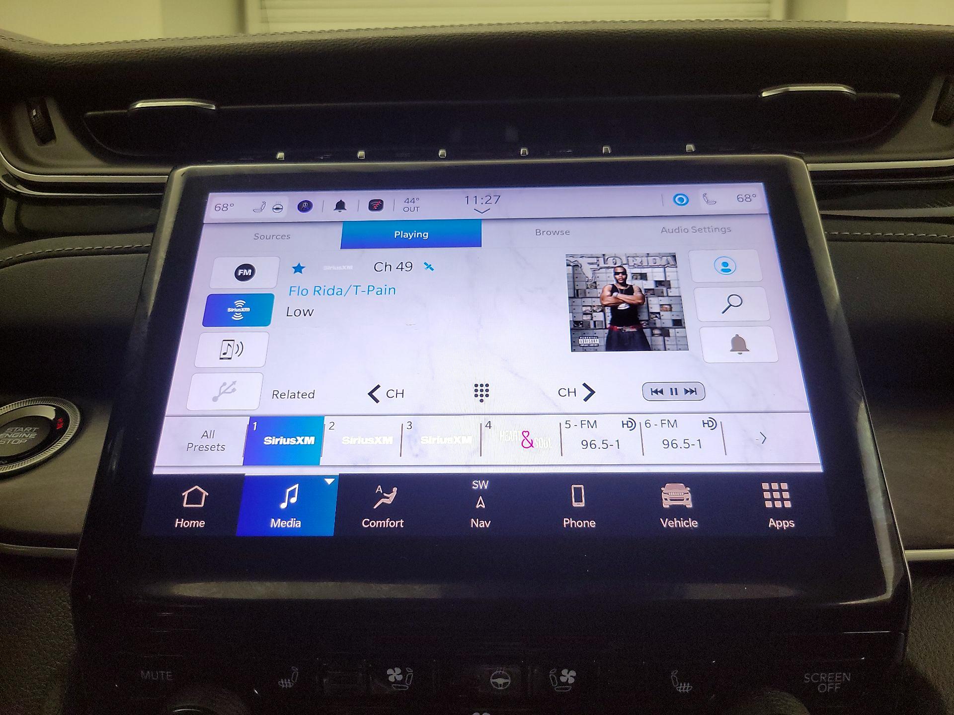 Thumbnail: 2023 Jeep Grand Cherokee - 16