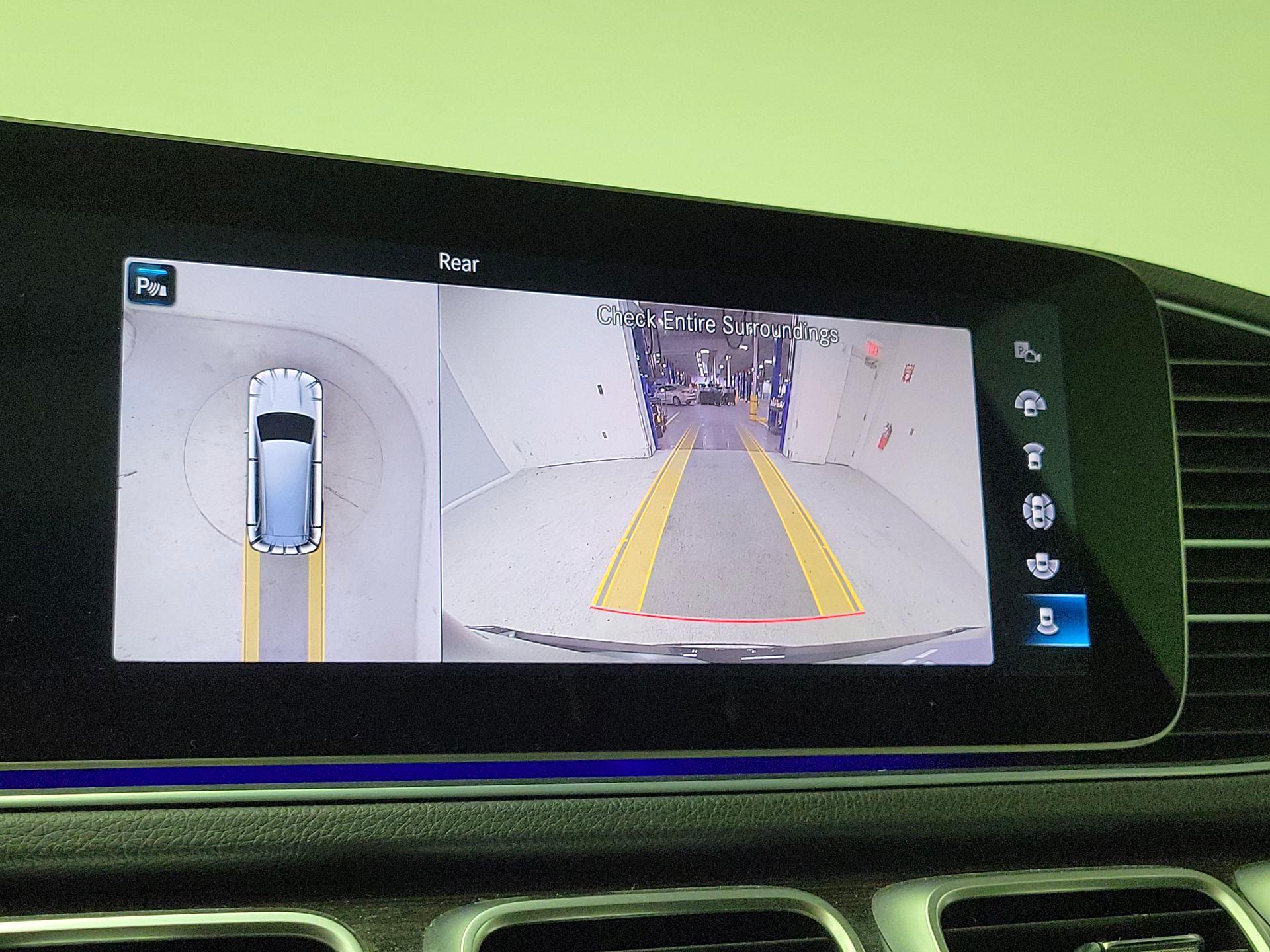 Thumbnail: 2023 Mercedes-Benz GLS - 14