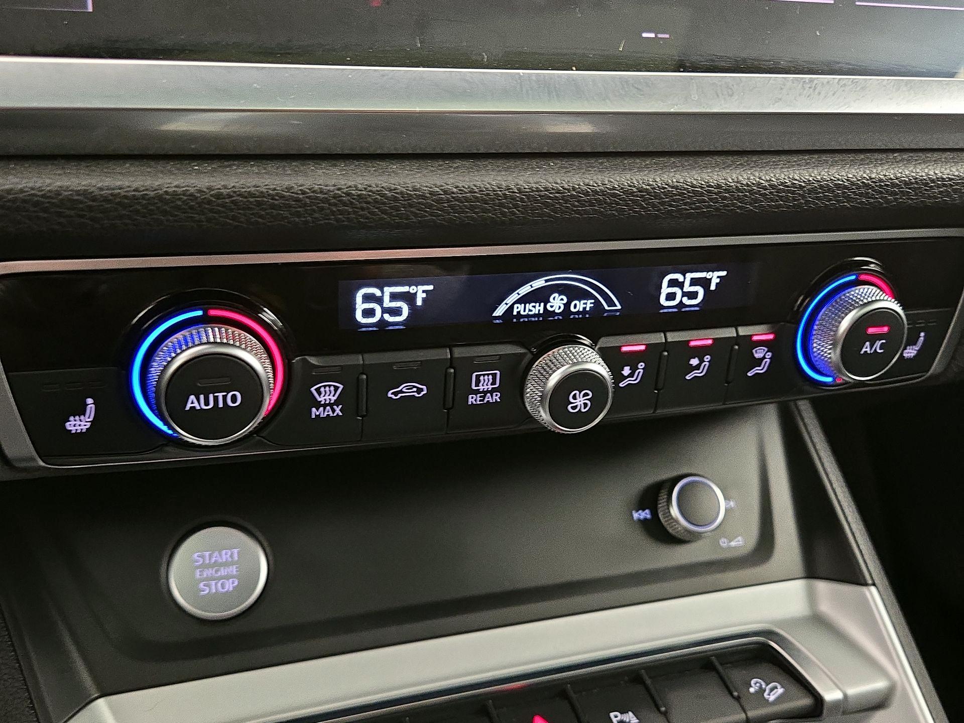 Thumbnail: 2020 Audi Q3 - 17