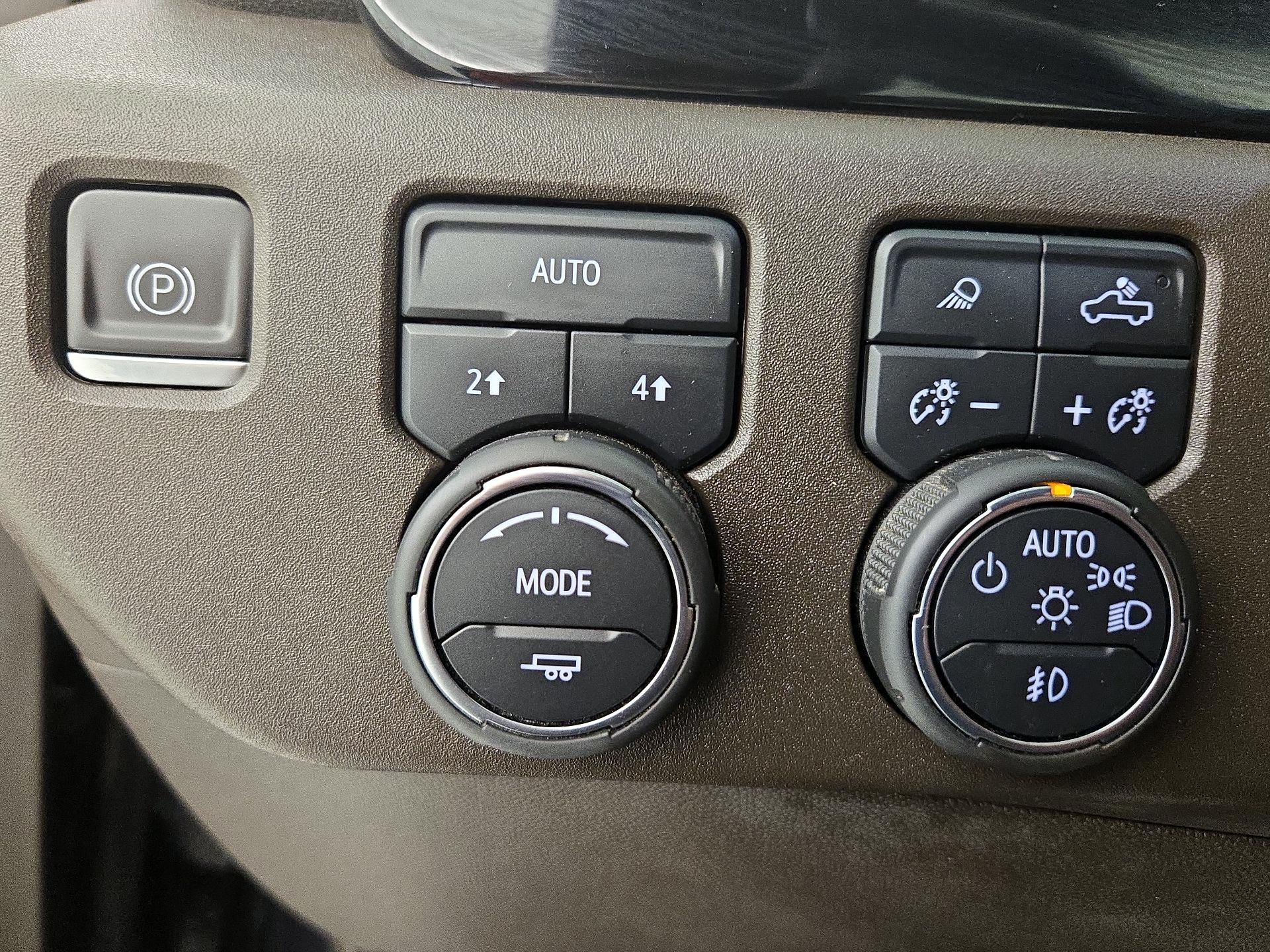 Thumbnail: 2022 Chevrolet Silverado 1500 - 13