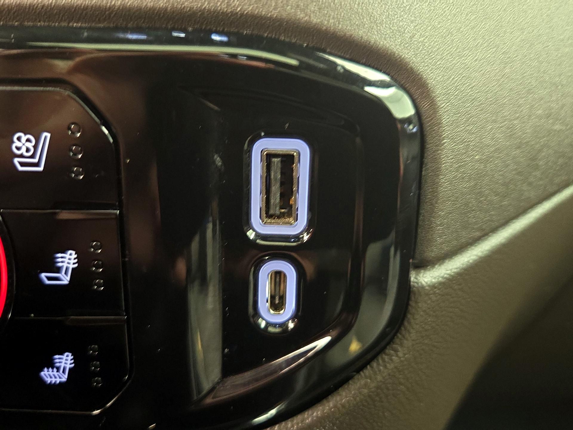 Thumbnail: 2022 Chevrolet Silverado 1500 - 18