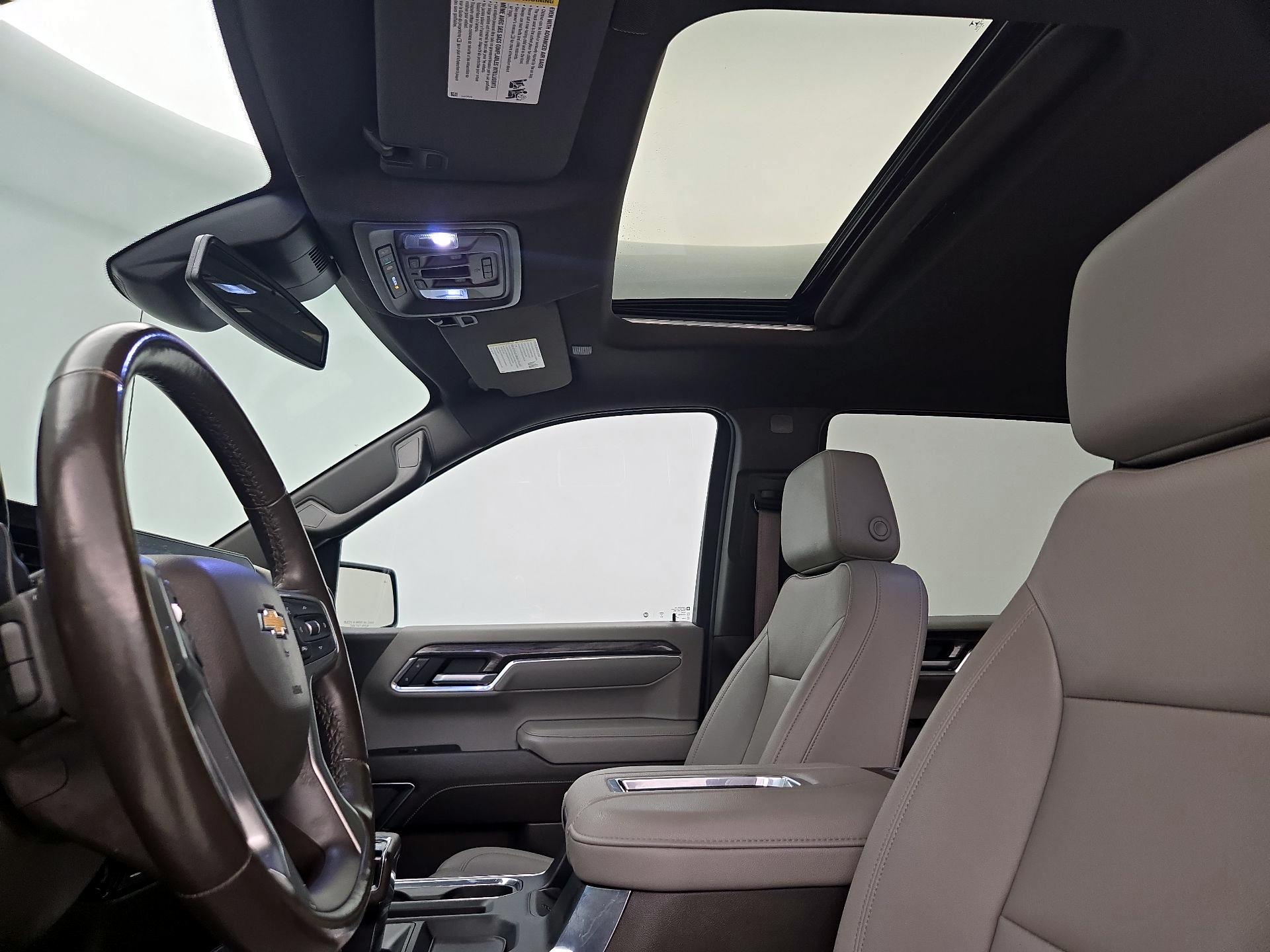 Thumbnail: 2022 Chevrolet Silverado 1500 - 19