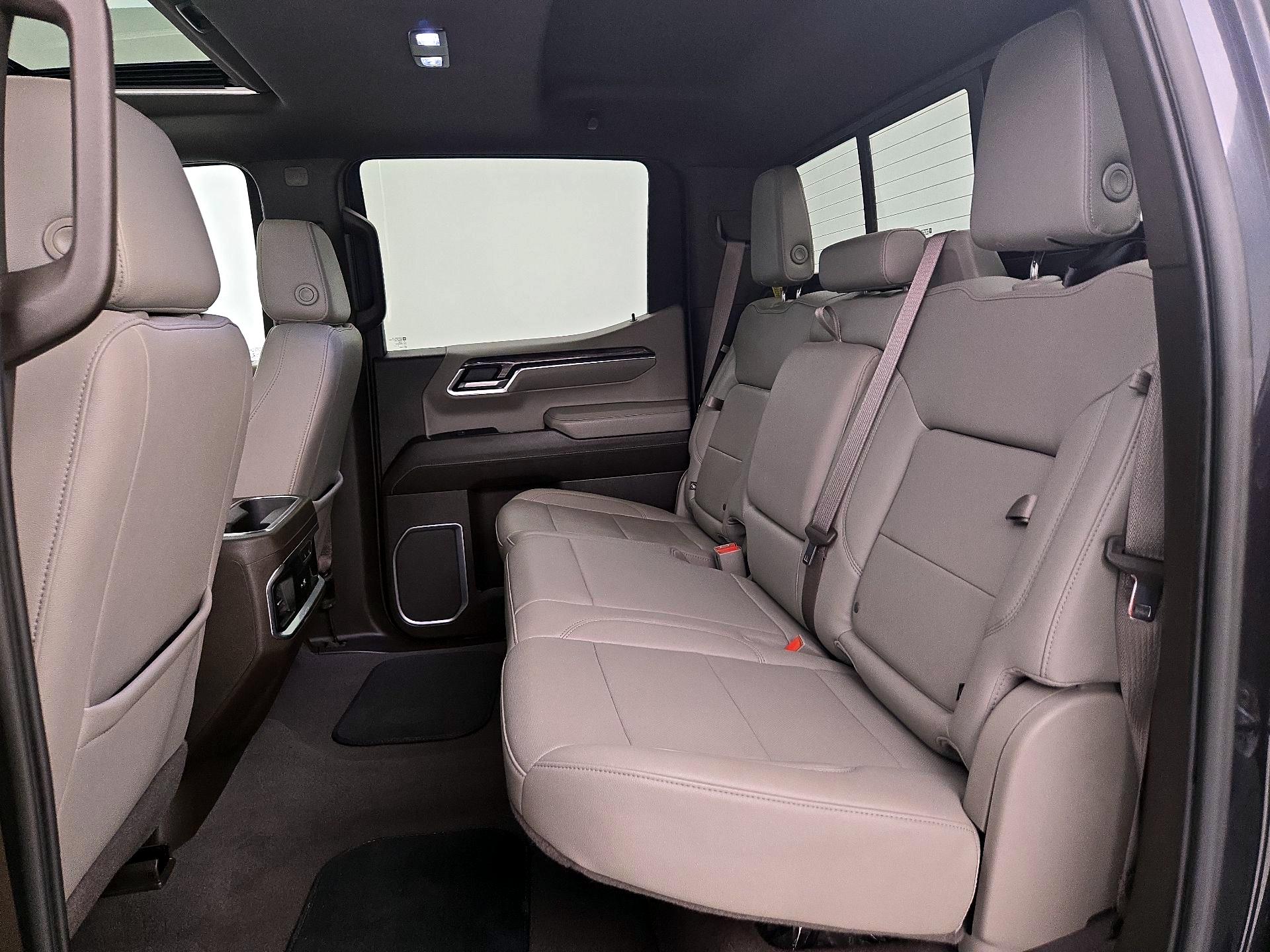 Thumbnail: 2022 Chevrolet Silverado 1500 - 20