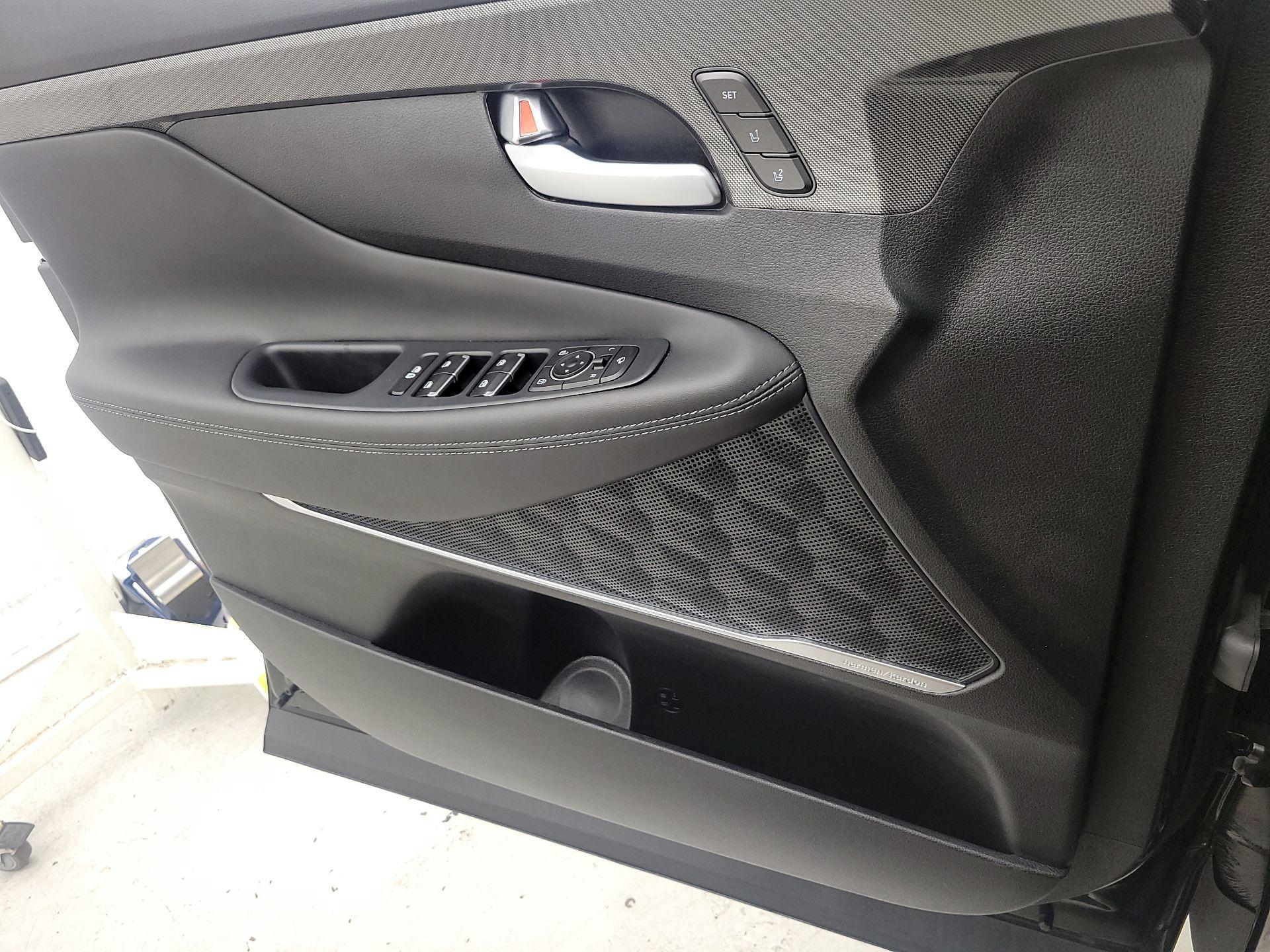 Thumbnail: 2022 Hyundai Santa Fe - 12