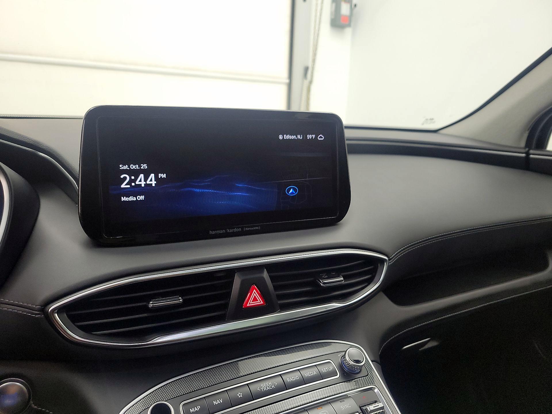 Thumbnail: 2022 Hyundai Santa Fe - 15