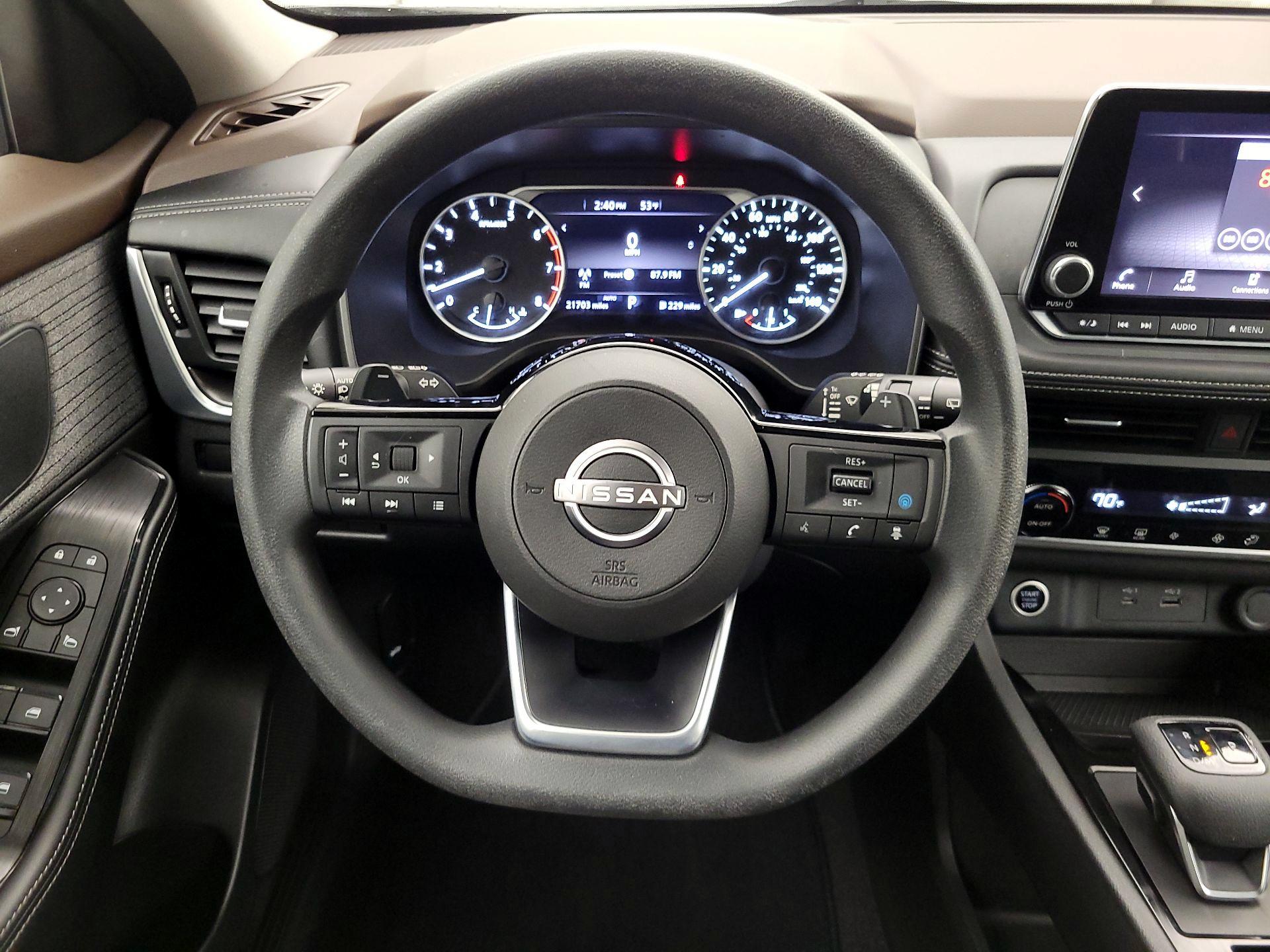 Thumbnail: 2023 Nissan Rogue - 10