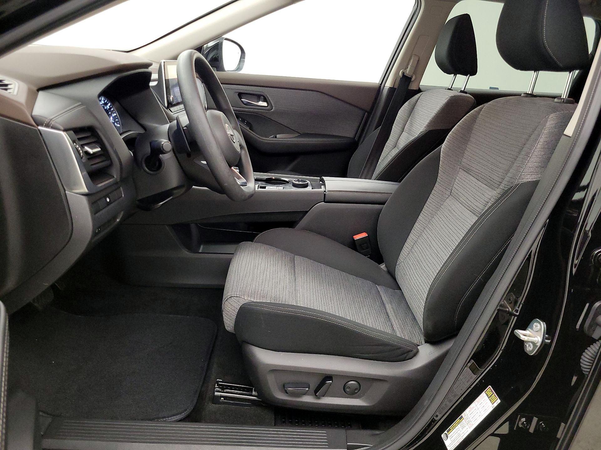 Thumbnail: 2023 Nissan Rogue - 11