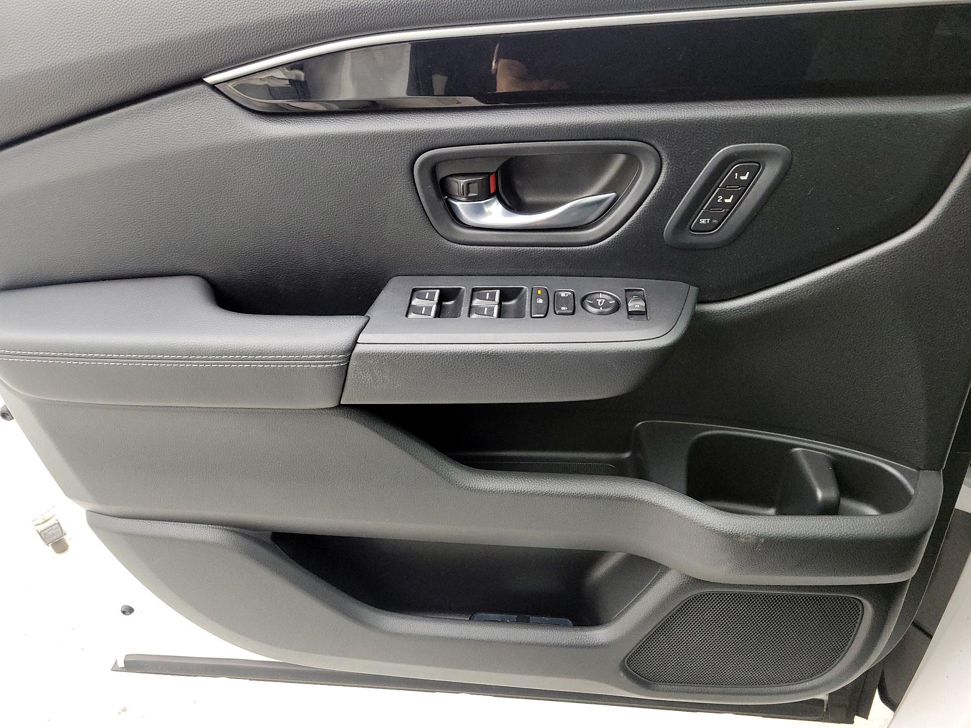 Thumbnail: 2023 Honda Pilot - 12