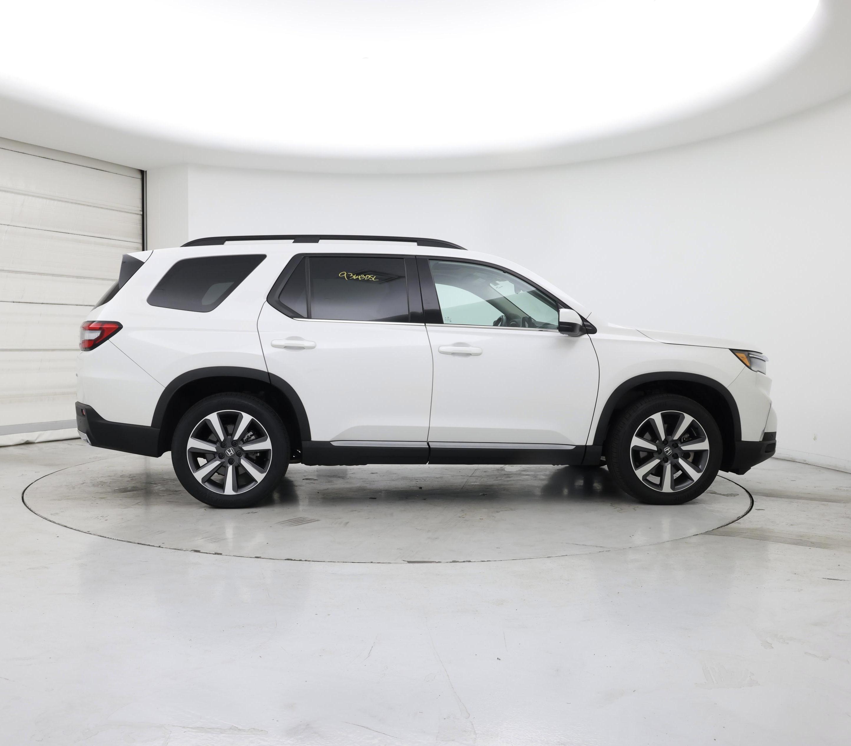 Thumbnail: 2023 Honda Pilot - 7