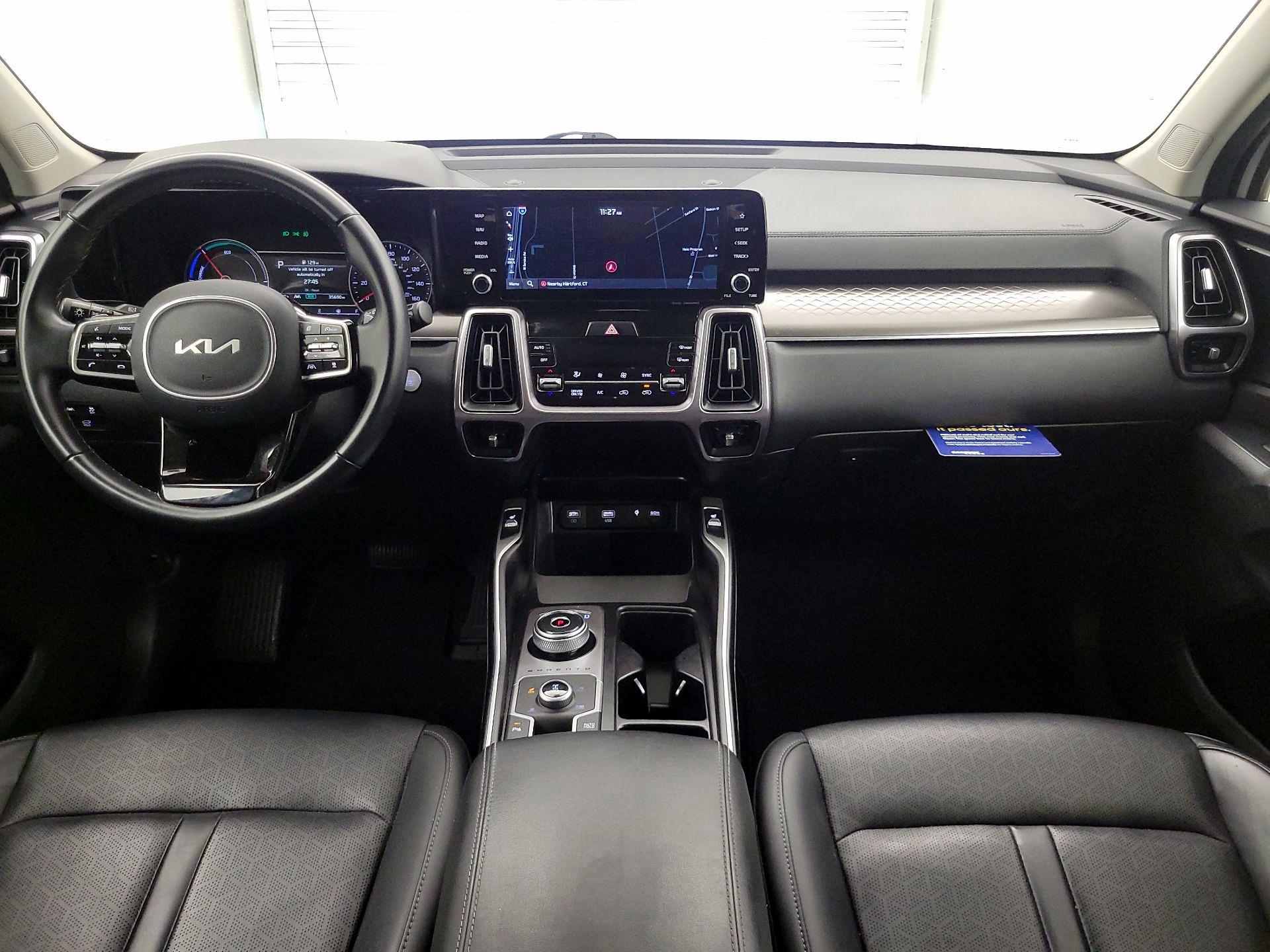 Thumbnail: 2023 Kia Sorento - 9