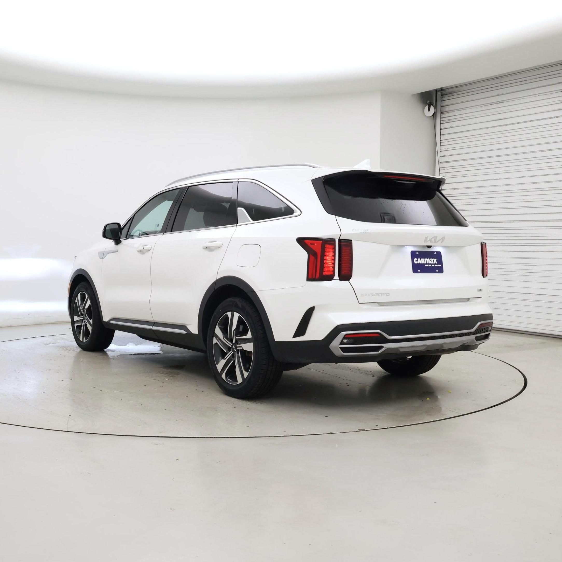 Thumbnail: 2023 Kia Sorento - 2