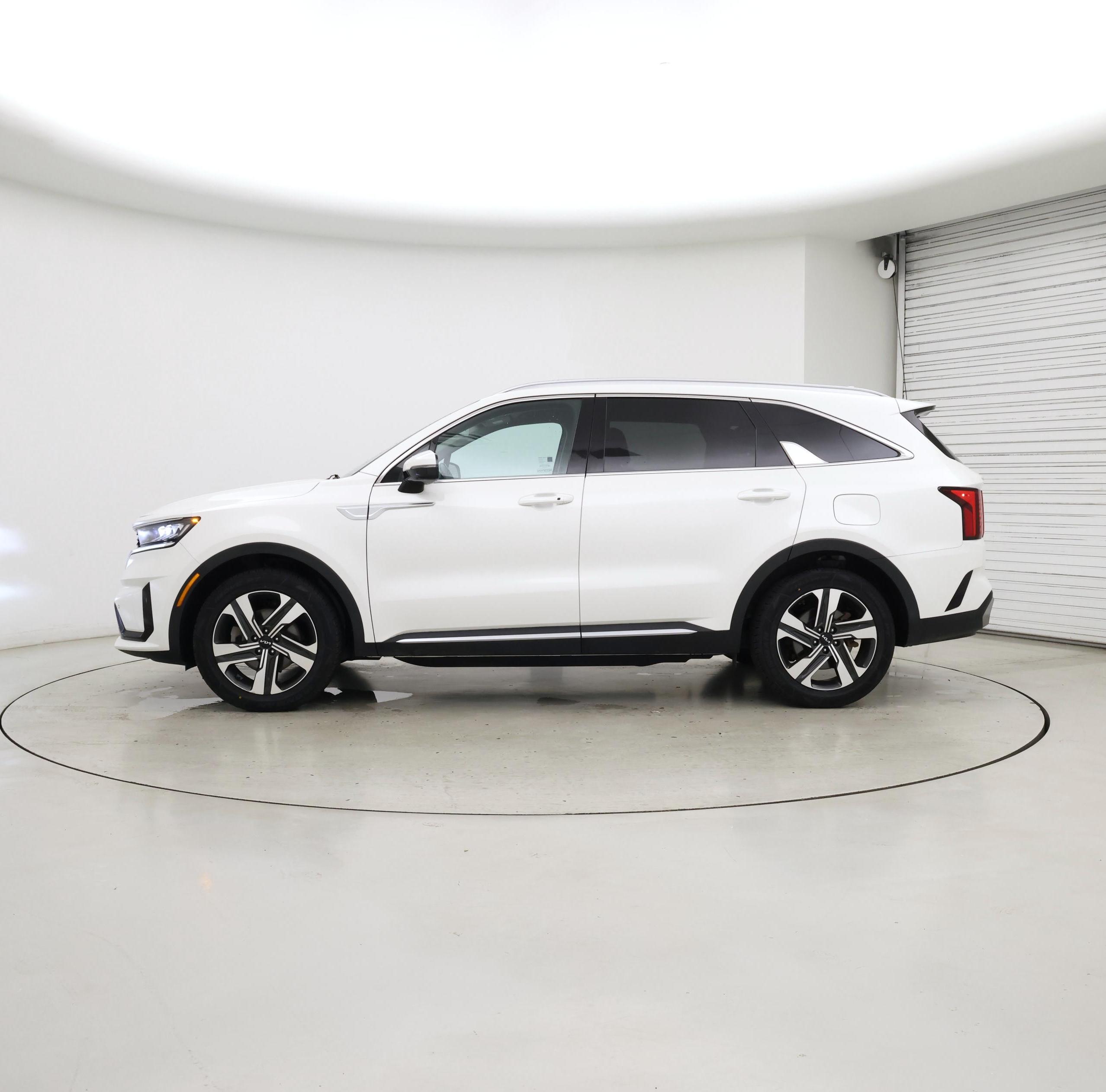 Thumbnail: 2023 Kia Sorento - 3