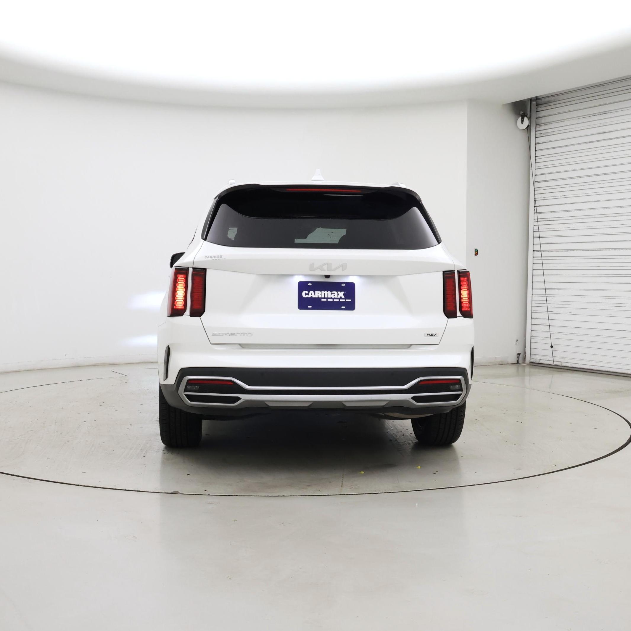 Thumbnail: 2023 Kia Sorento - 6