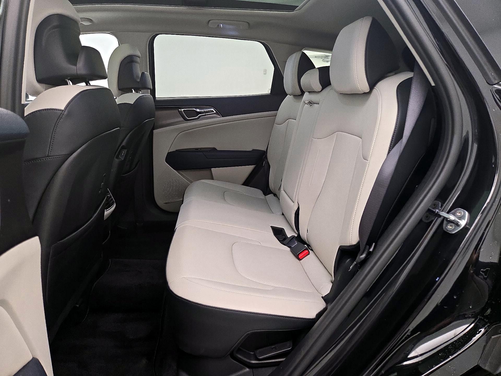 Thumbnail: 2023 Kia Sportage - 19