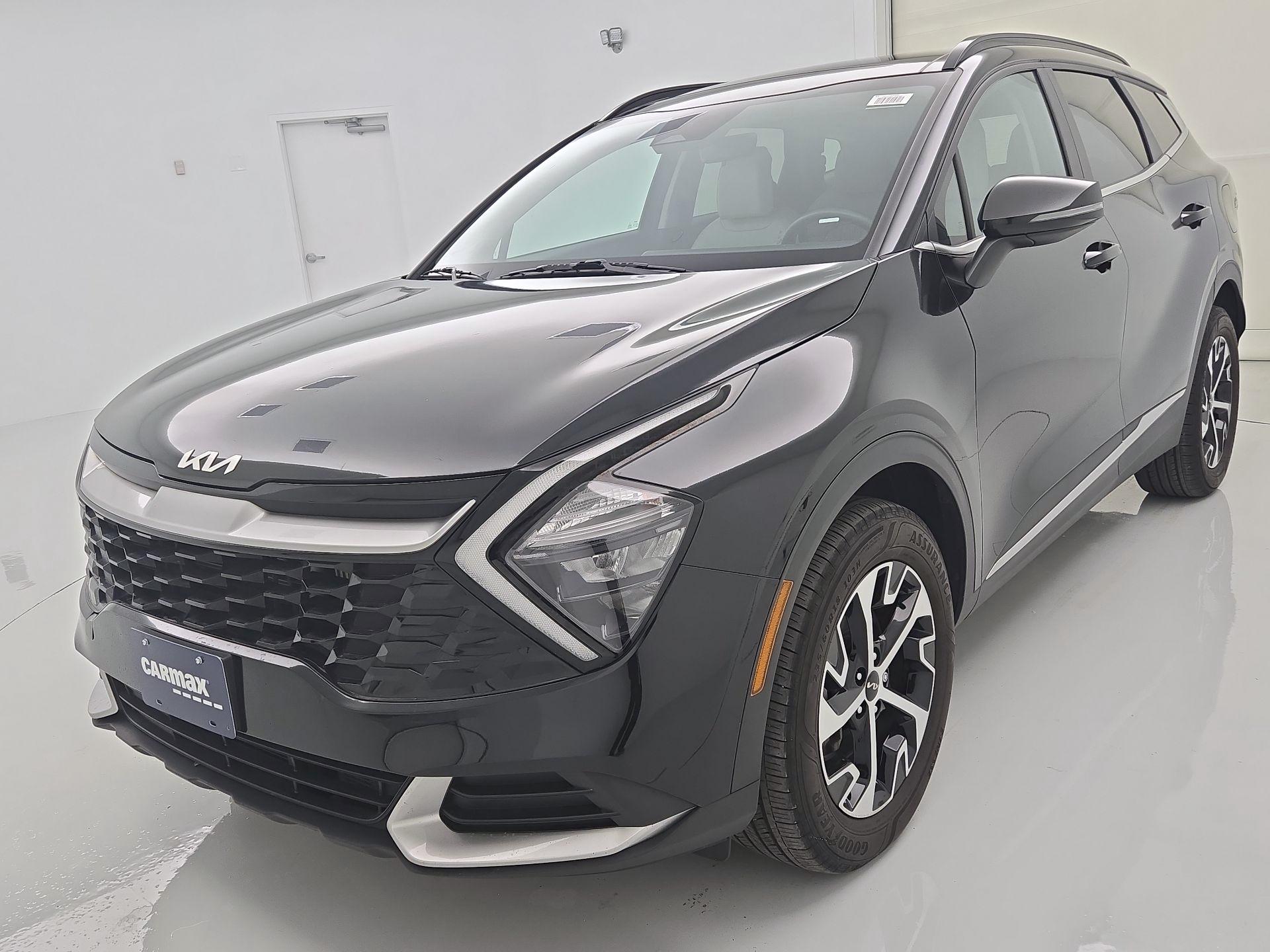 Thumbnail: 2023 Kia Sportage - 3