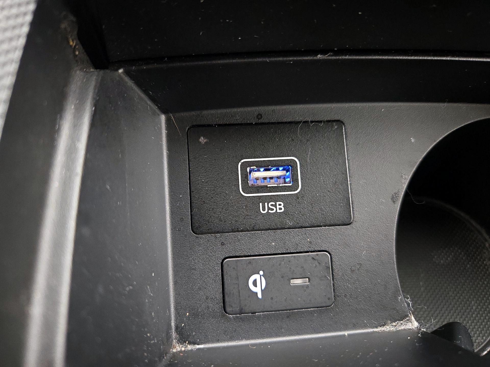 Thumbnail: 2023 Hyundai Santa Fe - 19