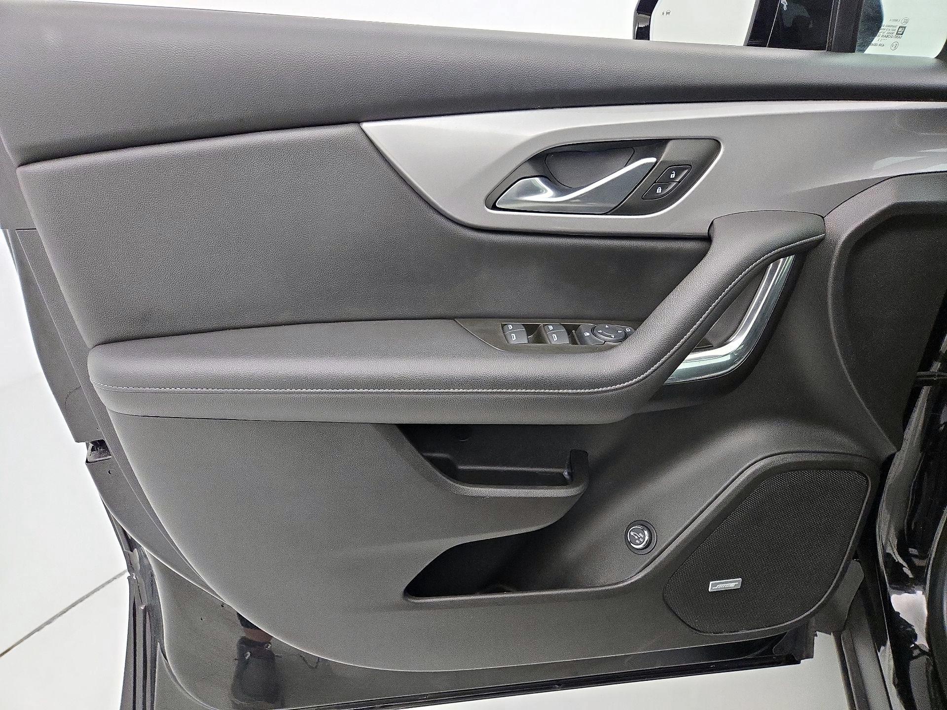 Thumbnail: 2022 Chevrolet Blazer - 12