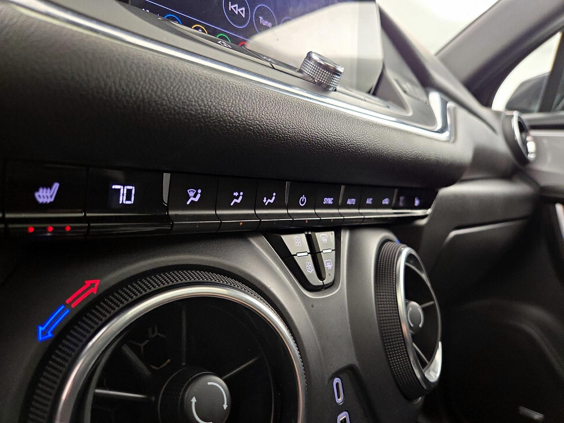 Thumbnail: 2022 Chevrolet Blazer - 17