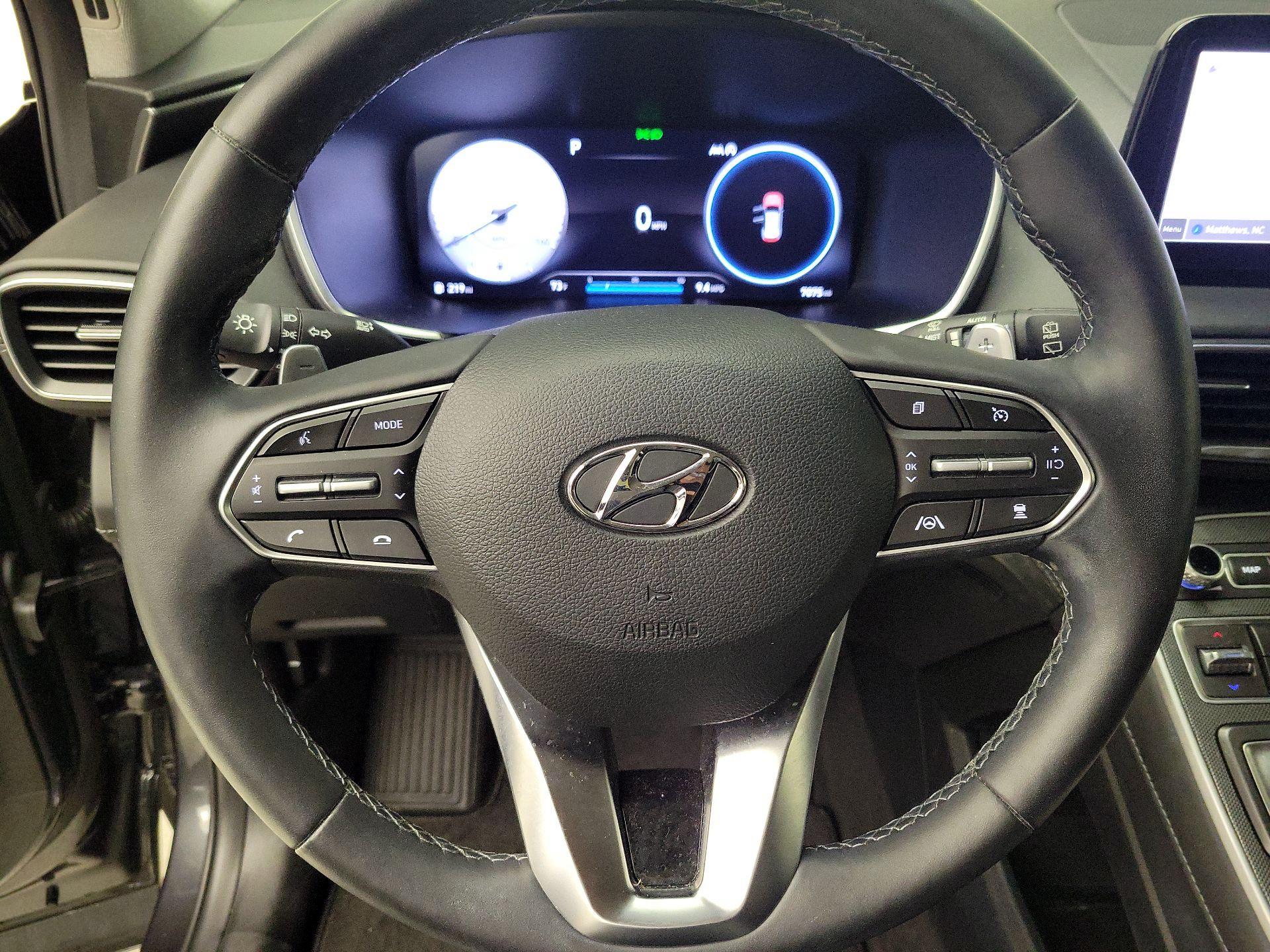 Thumbnail: 2022 Hyundai Santa Fe - 10