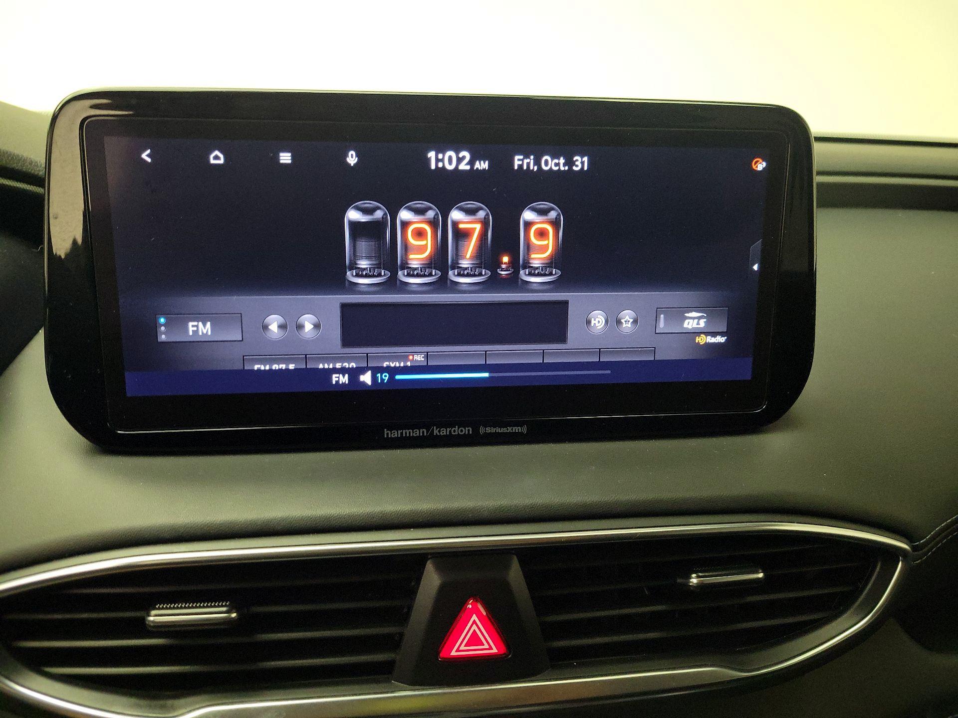 Thumbnail: 2022 Hyundai Santa Fe - 16