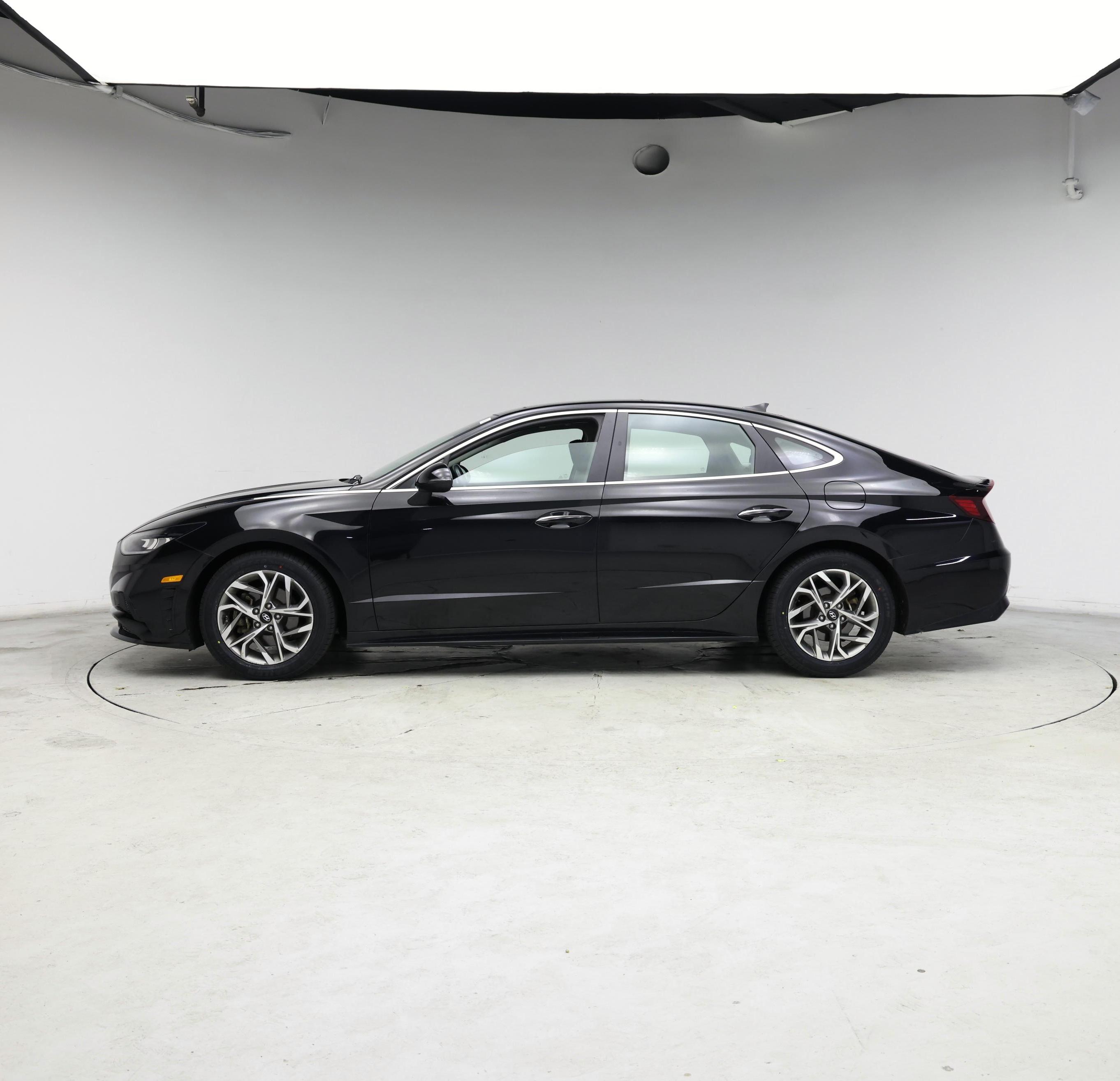 Thumbnail: 2022 Hyundai Sonata - 3