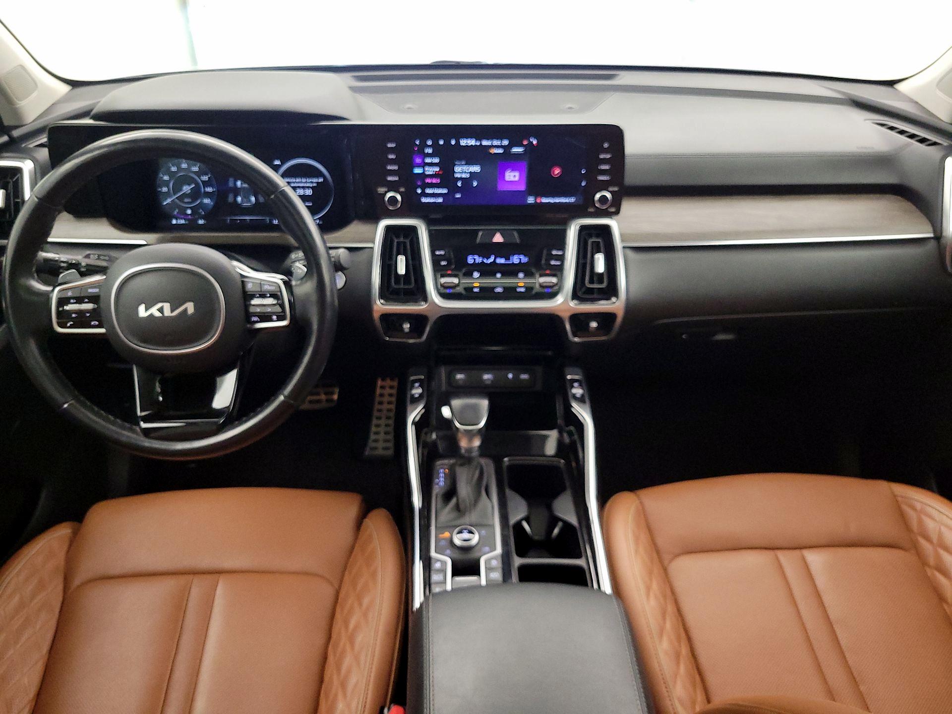 Thumbnail: 2022 Kia Sorento - 9