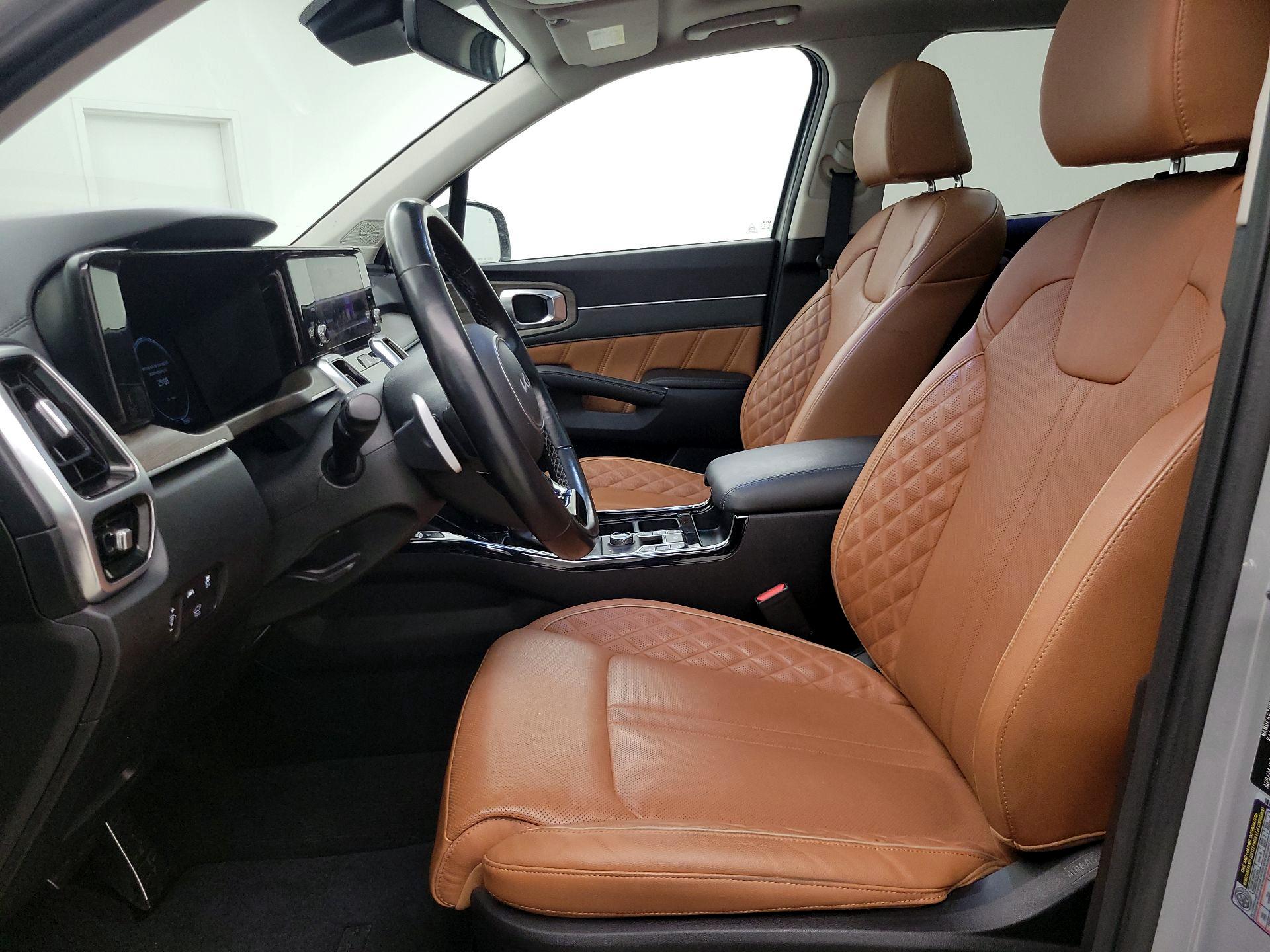 Thumbnail: 2022 Kia Sorento - 11