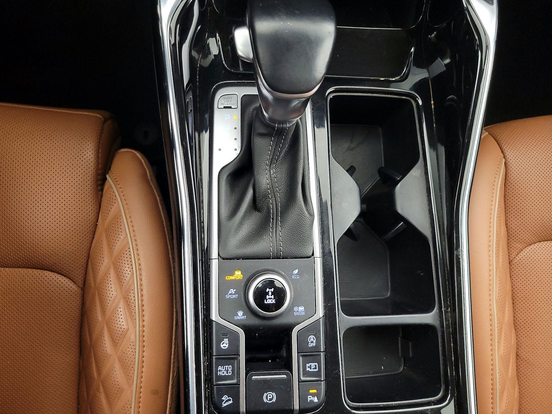 Thumbnail: 2022 Kia Sorento - 17