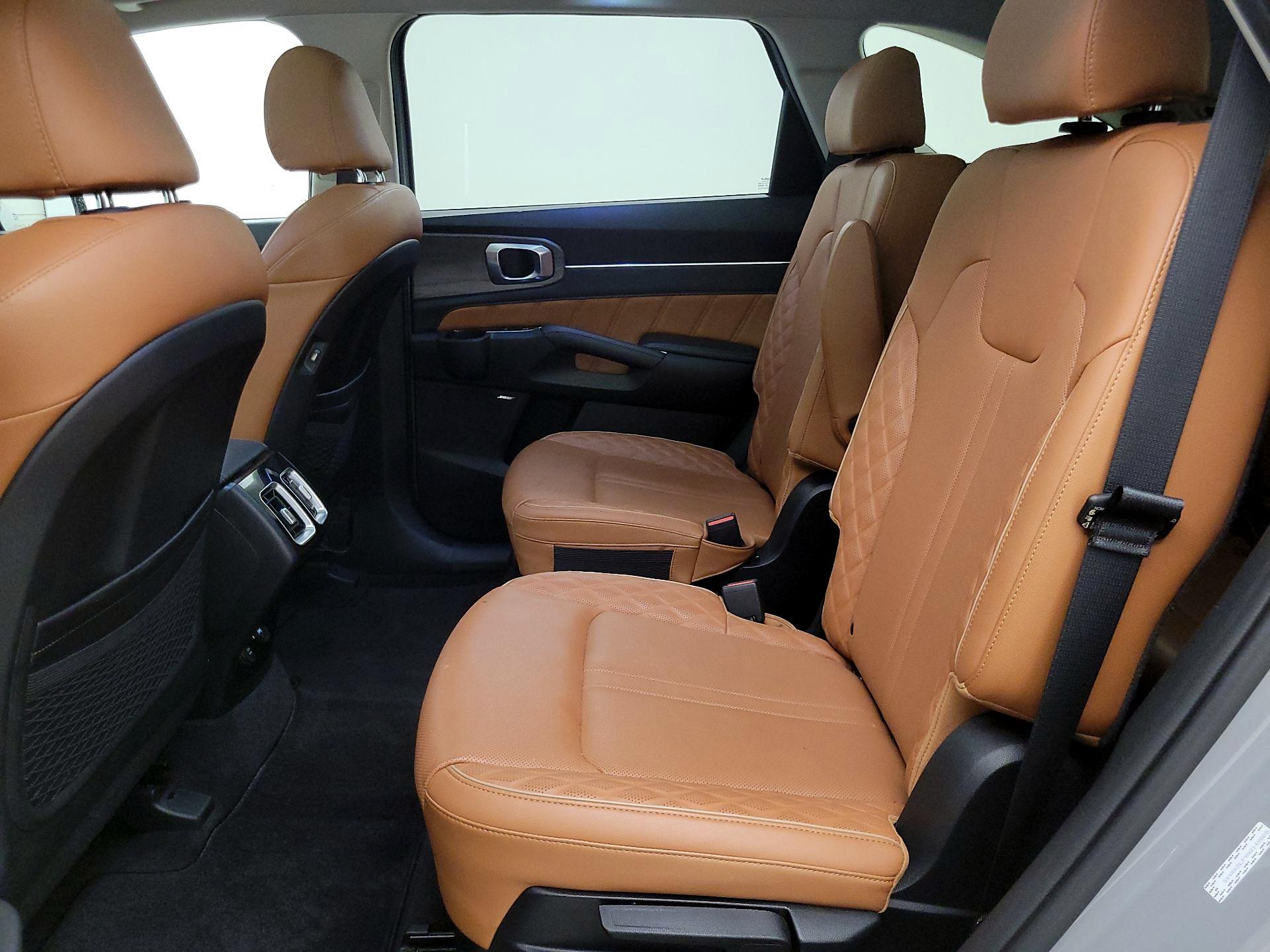 Thumbnail: 2022 Kia Sorento - 20