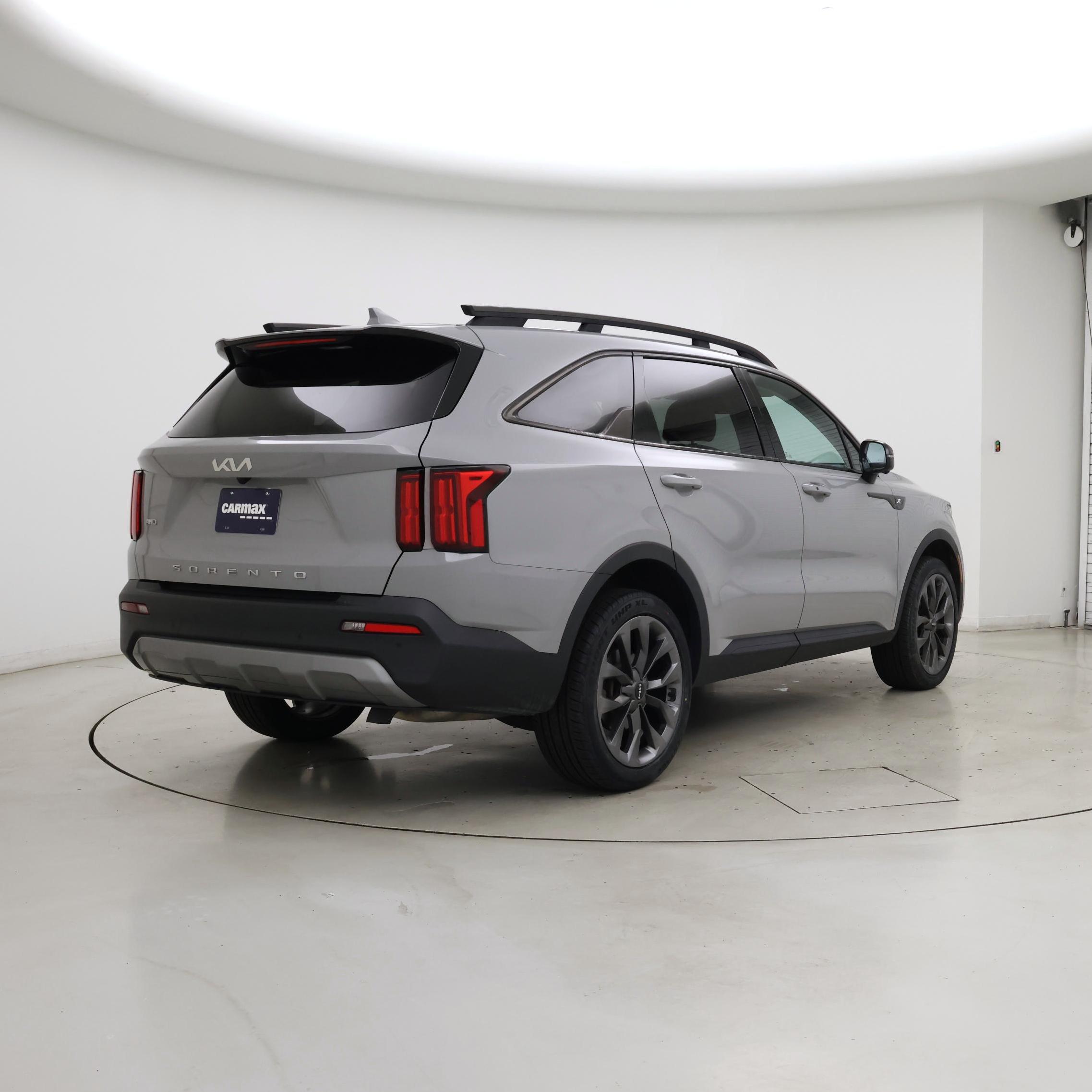 Thumbnail: 2022 Kia Sorento - 8