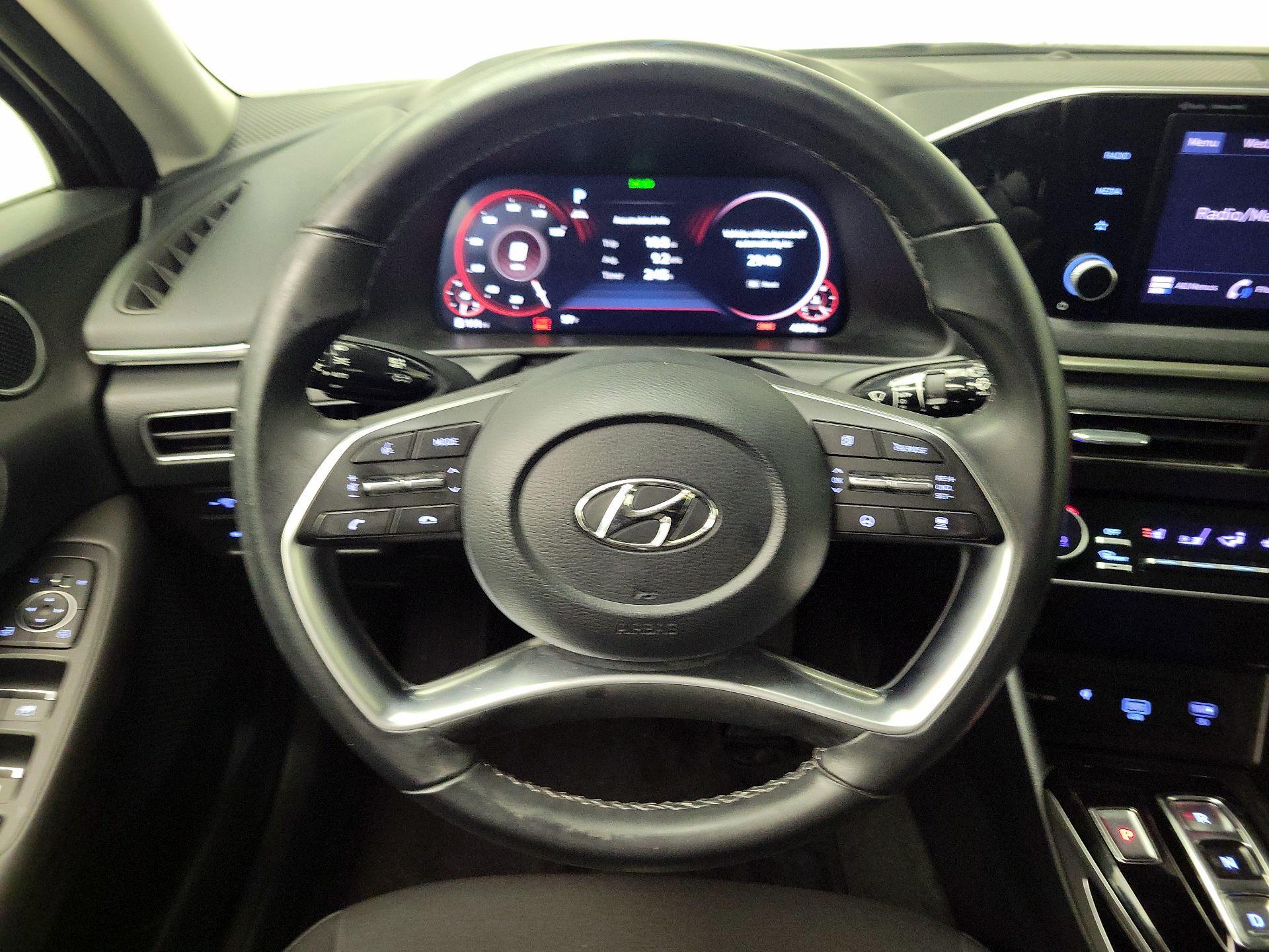 Thumbnail: 2022 Hyundai Sonata - 10