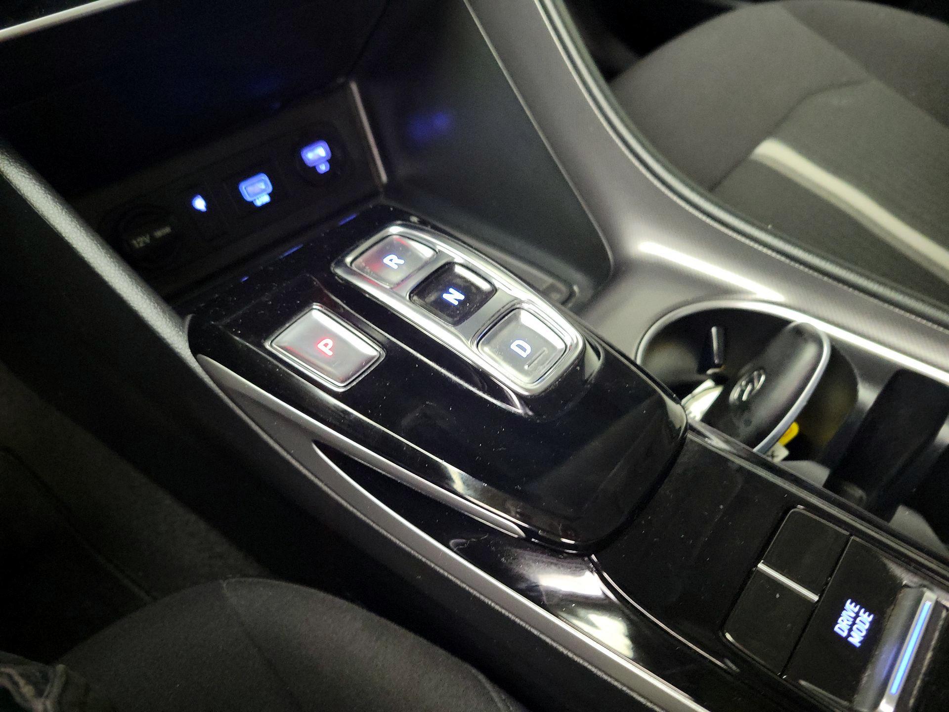 Thumbnail: 2022 Hyundai Sonata - 17