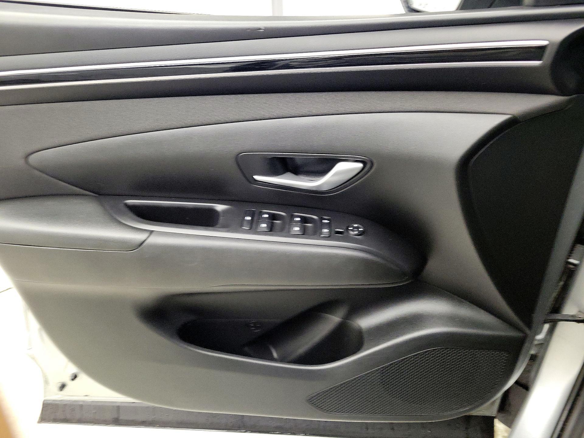 Thumbnail: 2023 Hyundai Tucson - 12