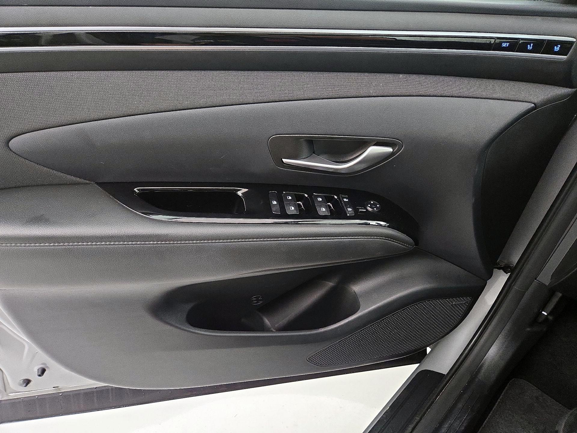 Thumbnail: 2022 Hyundai Tucson - 12