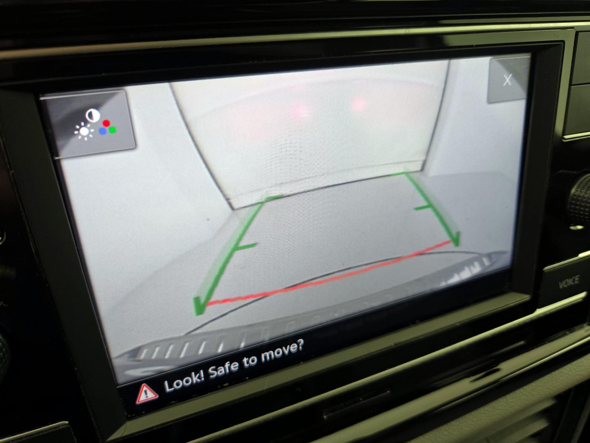 Thumbnail: 2022 Volkswagen Taos - 14