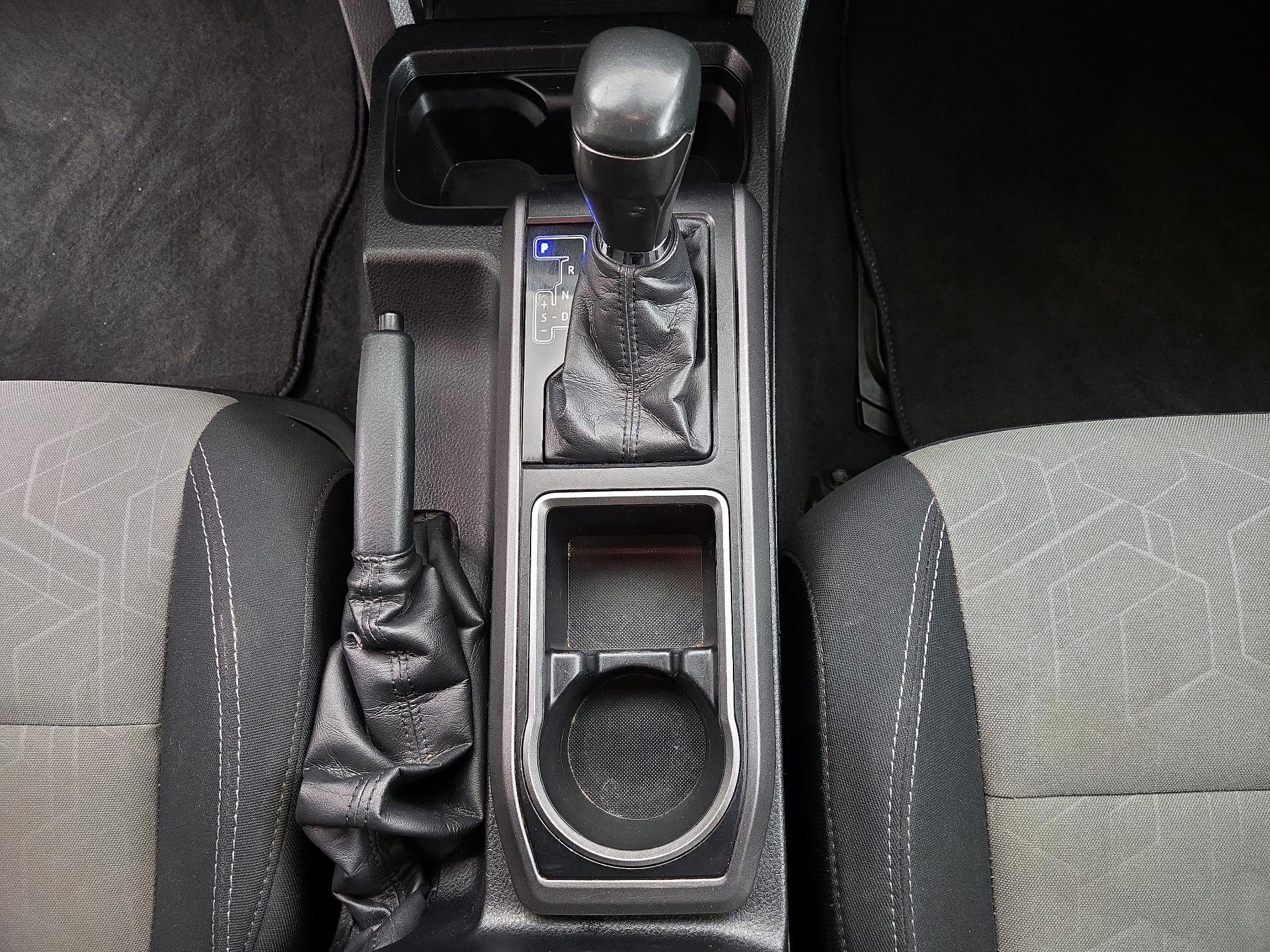 Thumbnail: 2022 Toyota Tacoma - 17