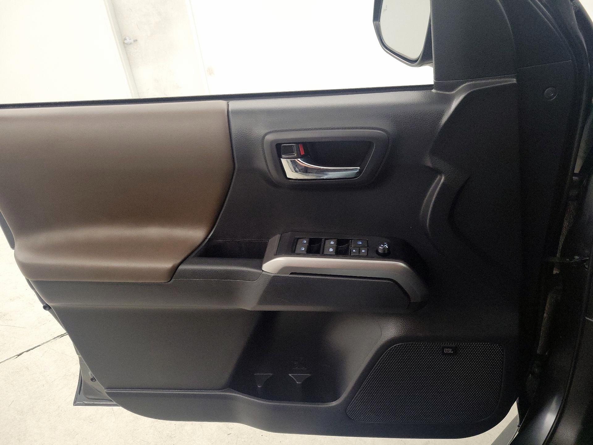 Thumbnail: 2023 Toyota Tacoma - 12