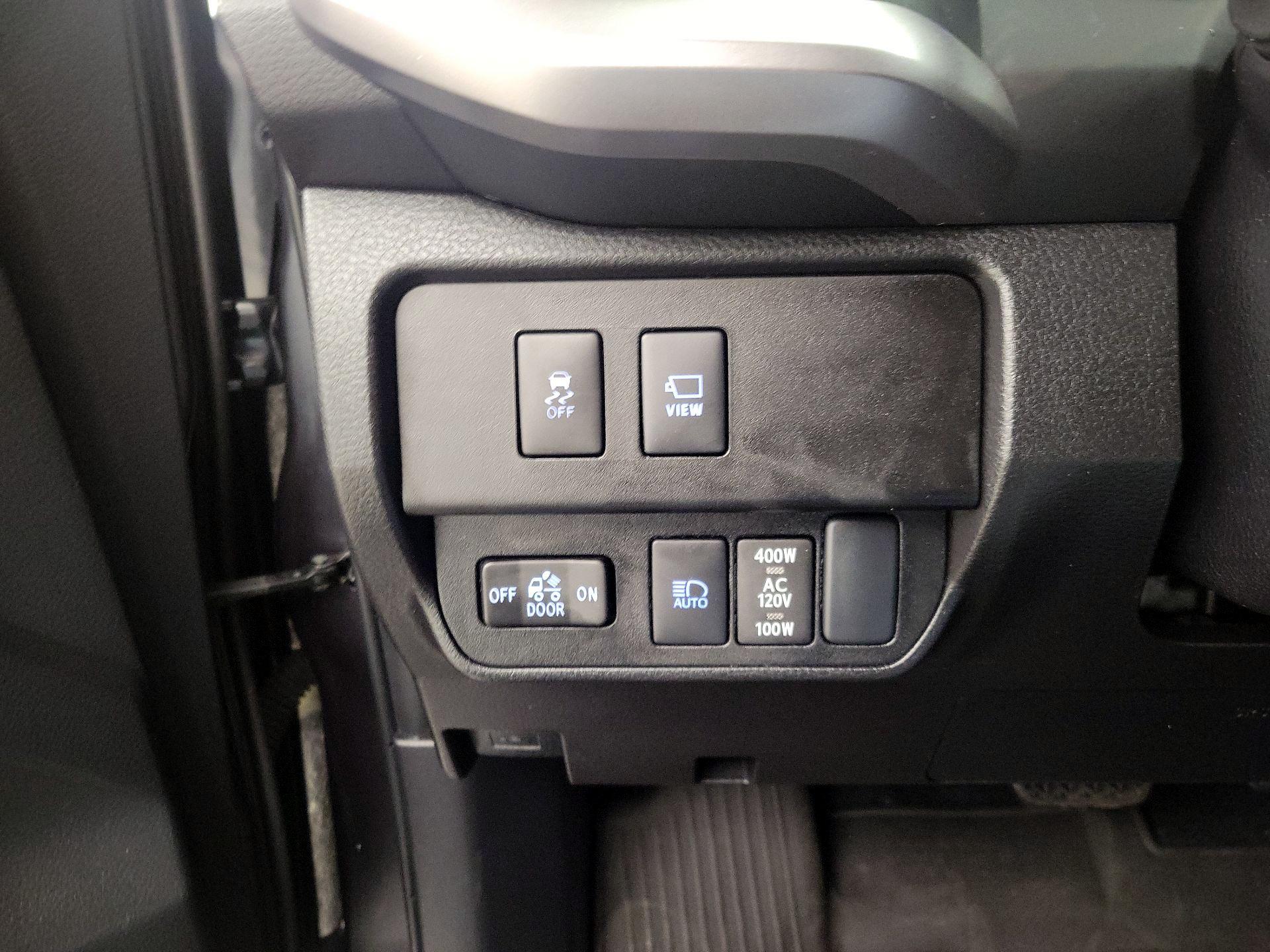 Thumbnail: 2023 Toyota Tacoma - 13