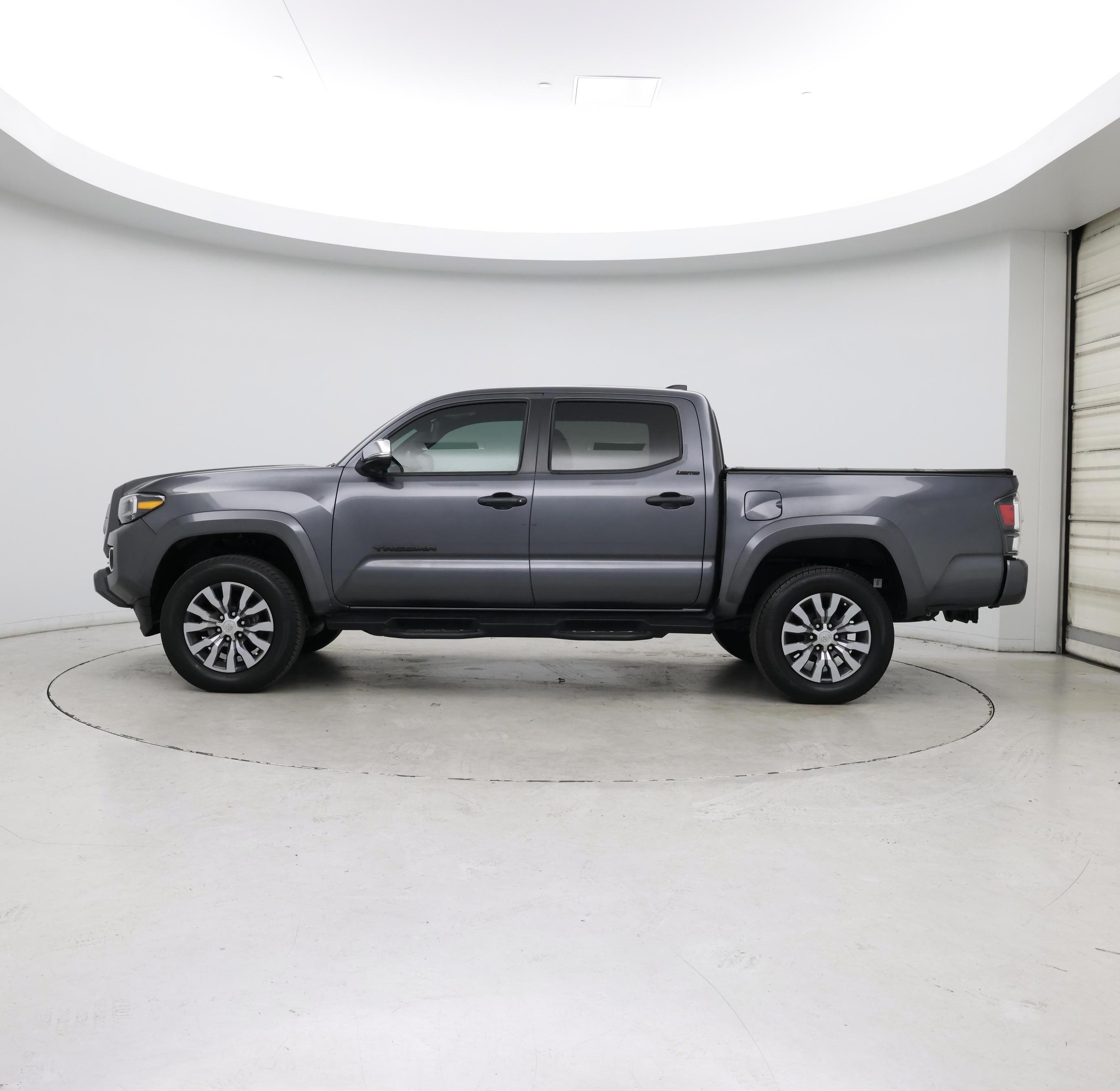 Thumbnail: 2023 Toyota Tacoma - 3