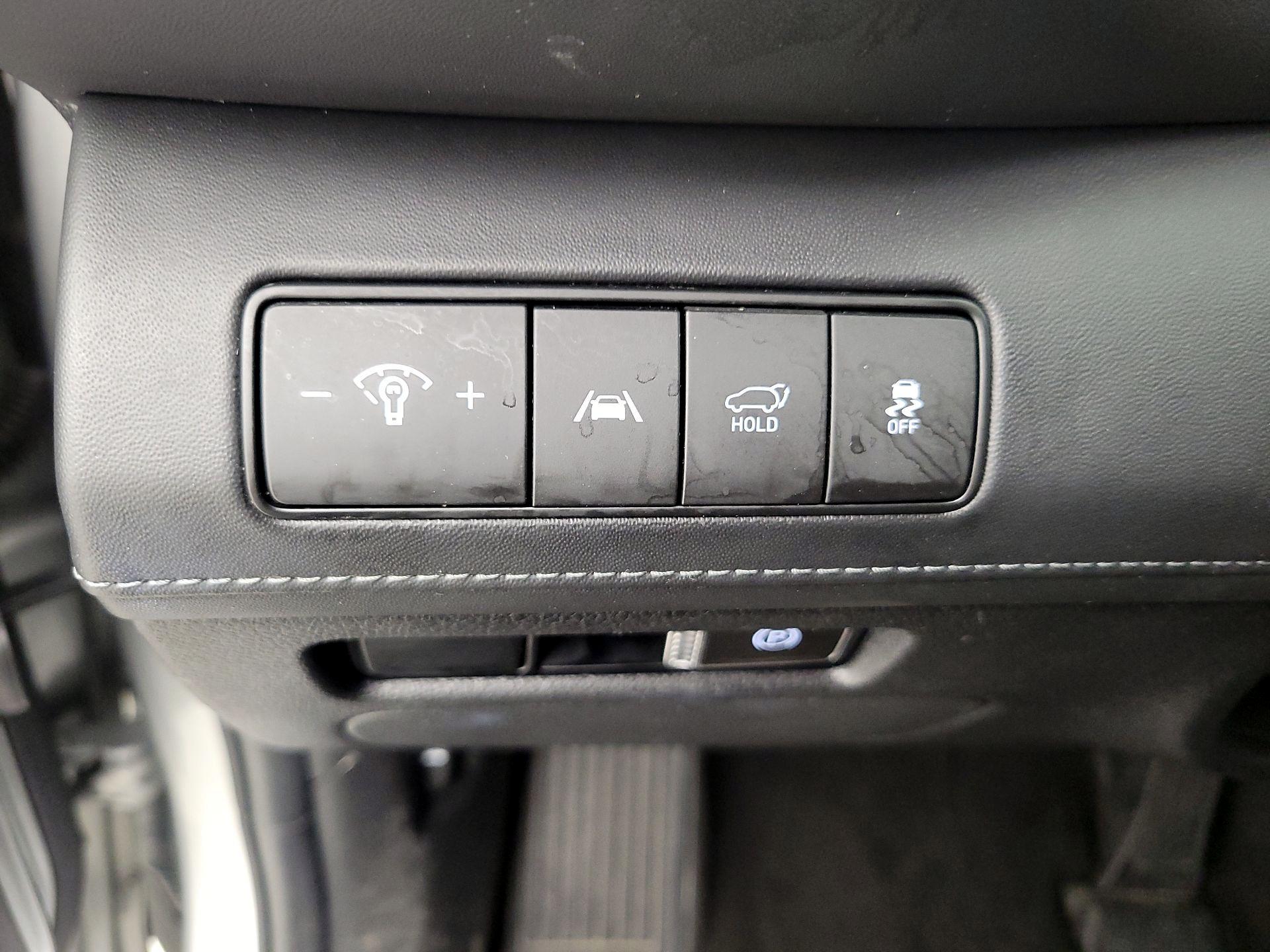 Thumbnail: 2023 Hyundai Santa Fe - 13