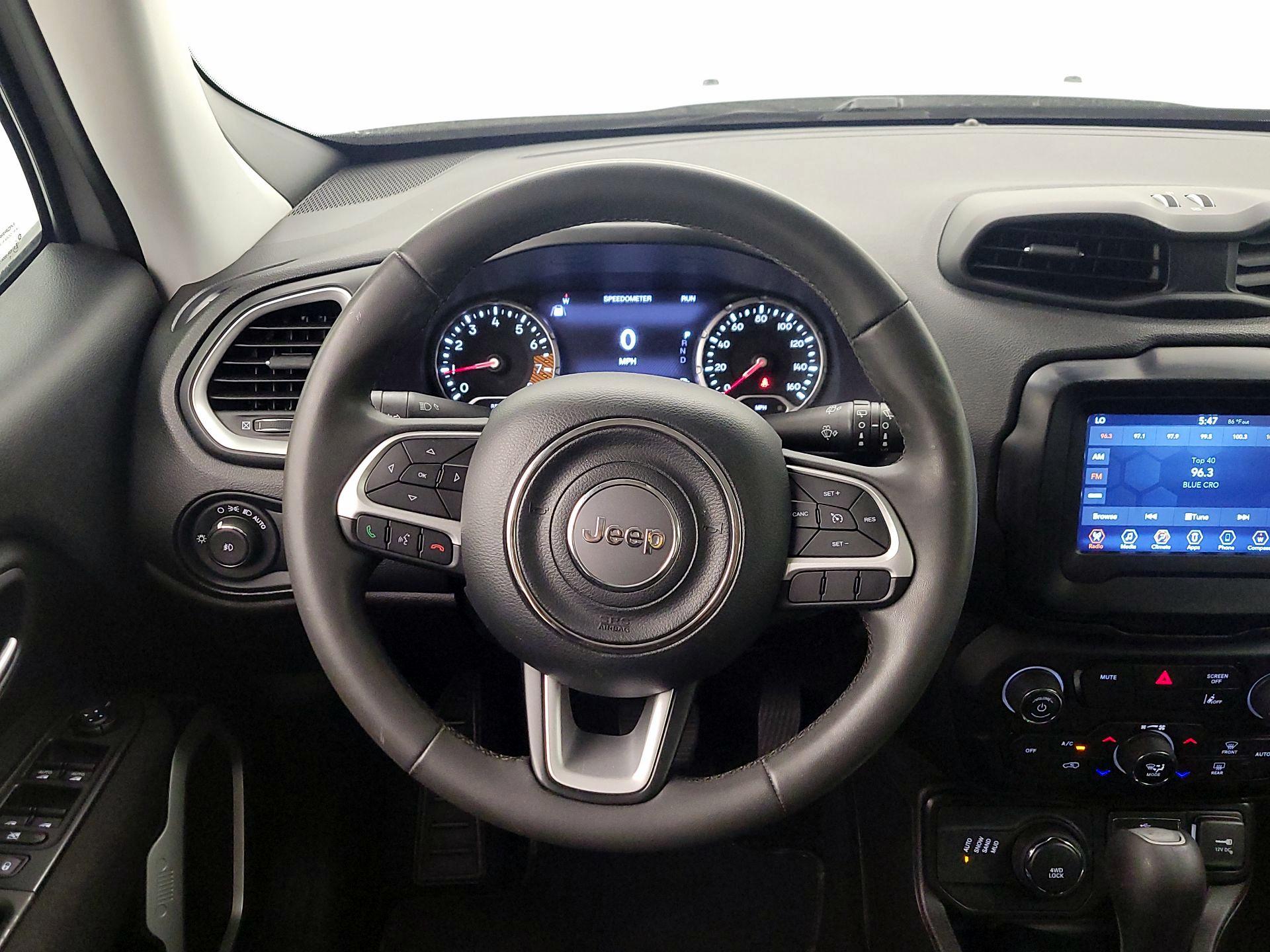 Thumbnail: 2021 Jeep Renegade - 10