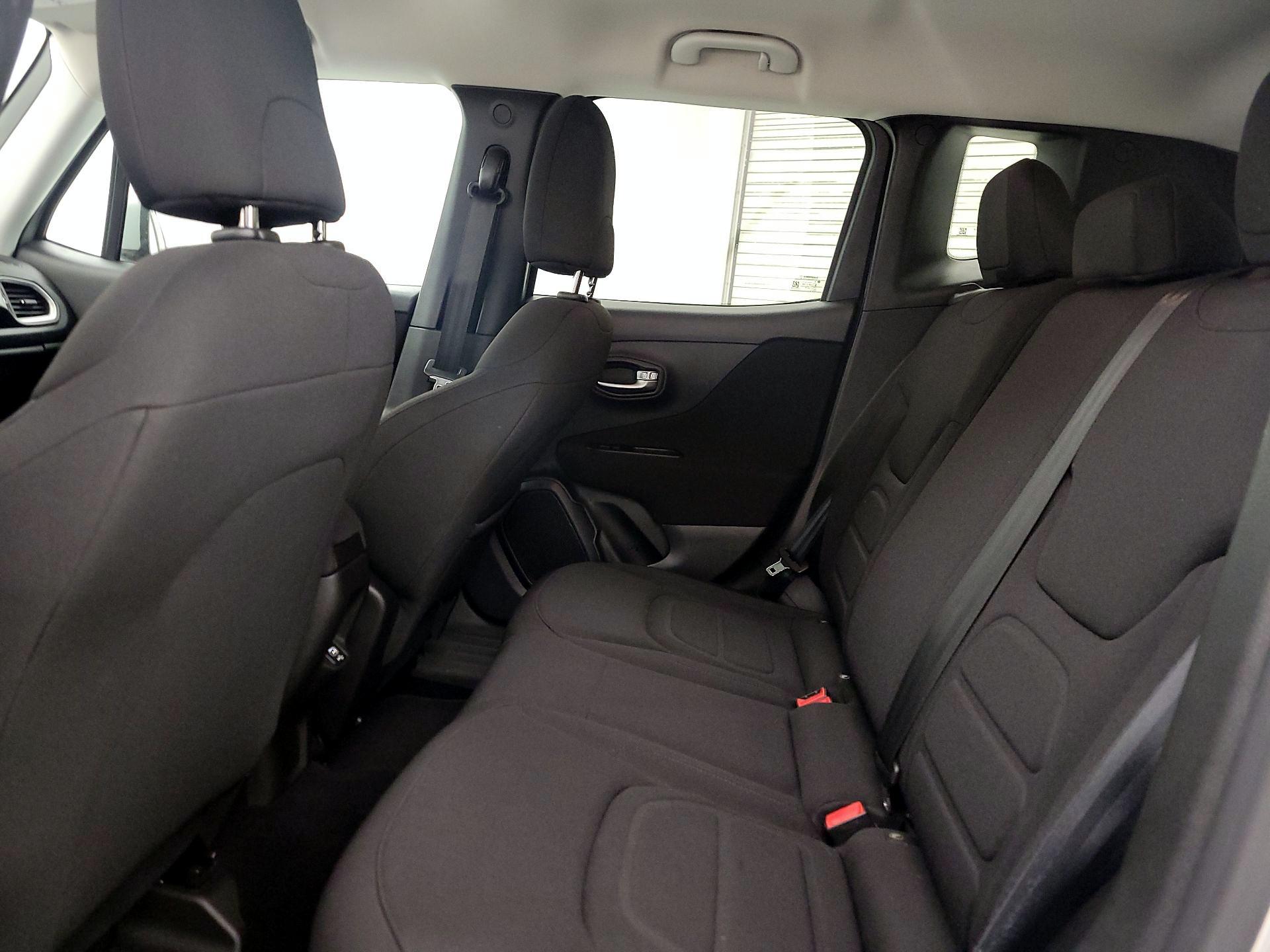 Thumbnail: 2021 Jeep Renegade - 19