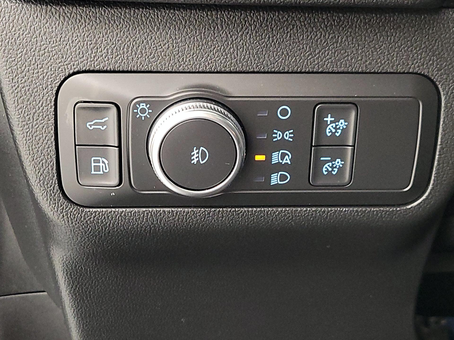 Thumbnail: 2020 Ford Escape - 13