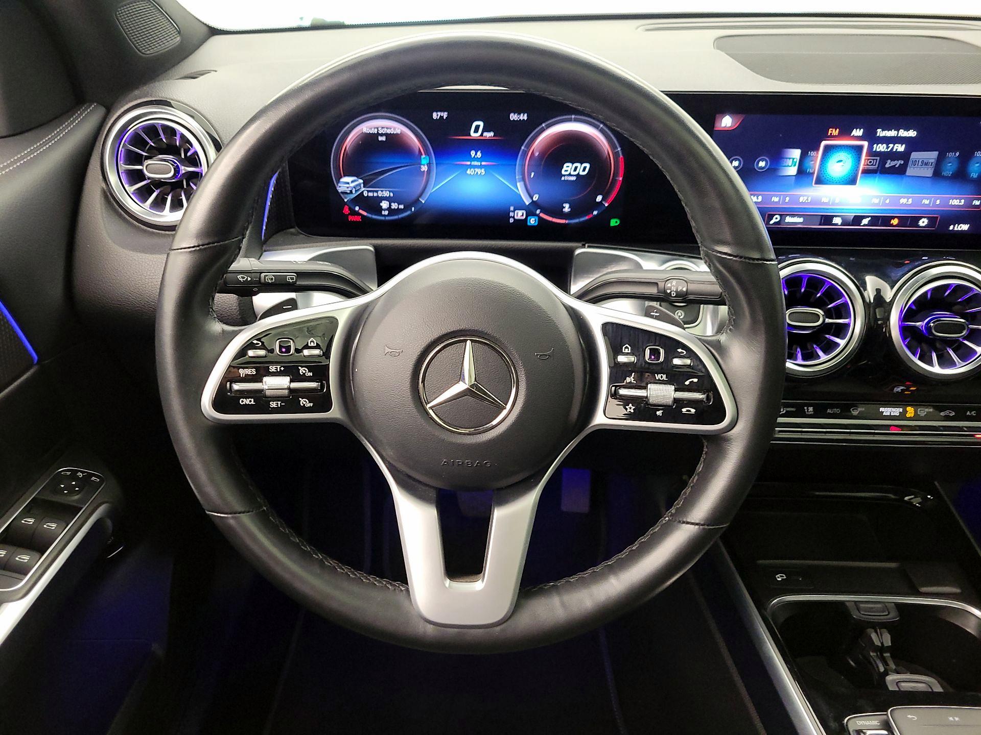 Thumbnail: 2022 Mercedes-Benz GLB - 10