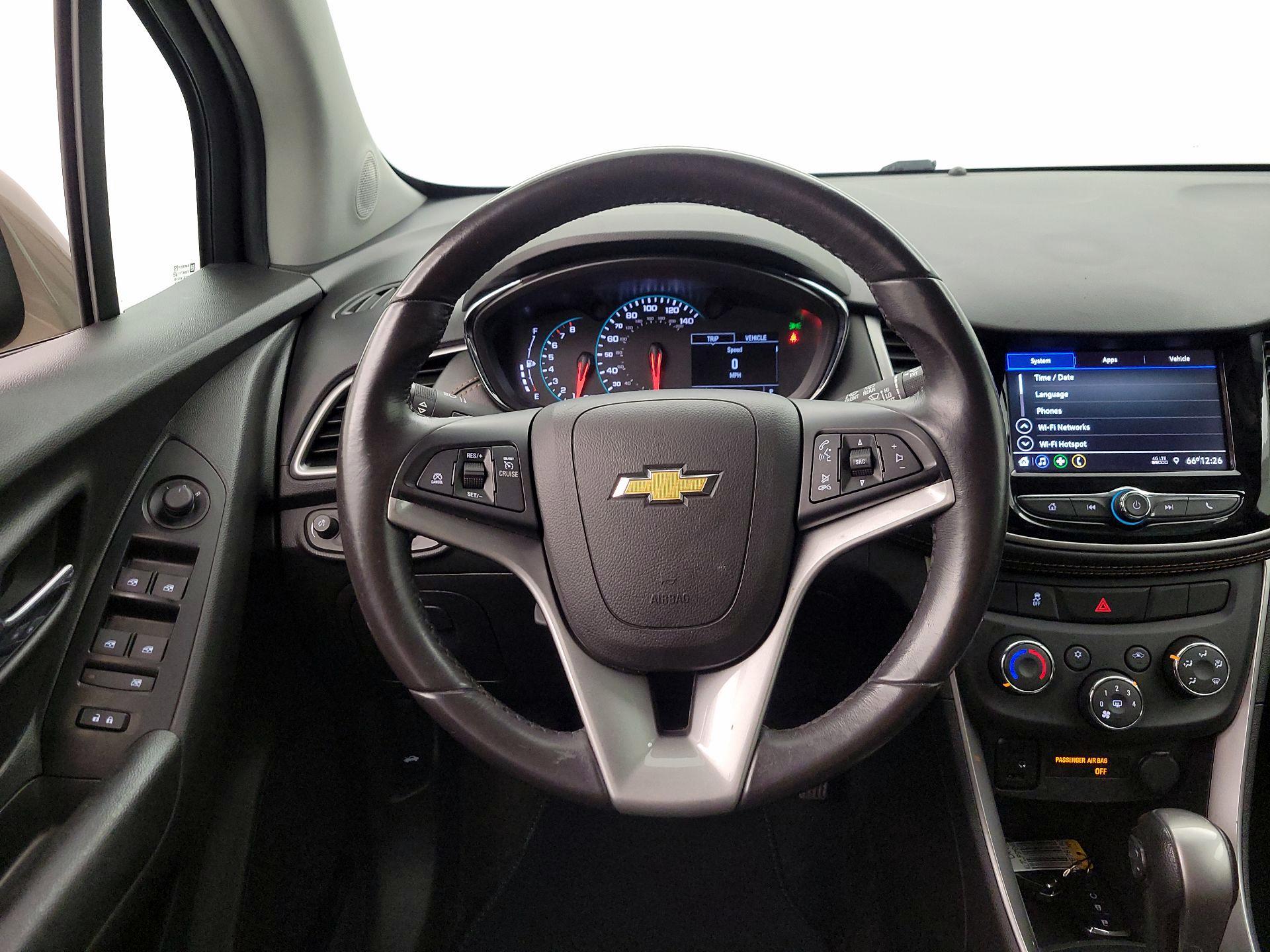 Thumbnail: 2022 Chevrolet Trax - 10