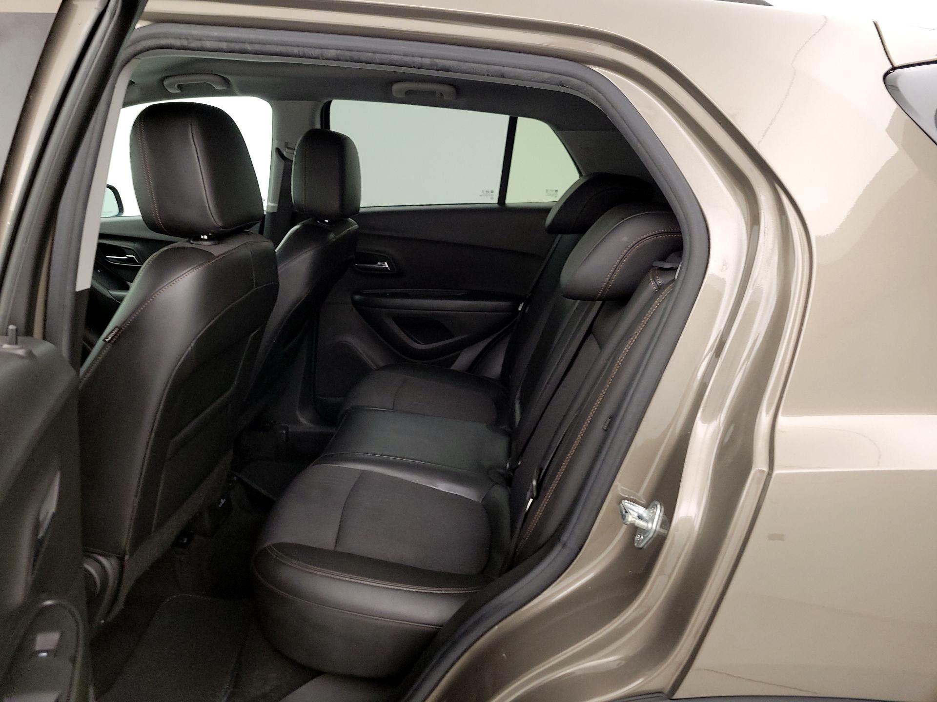 Thumbnail: 2022 Chevrolet Trax - 19