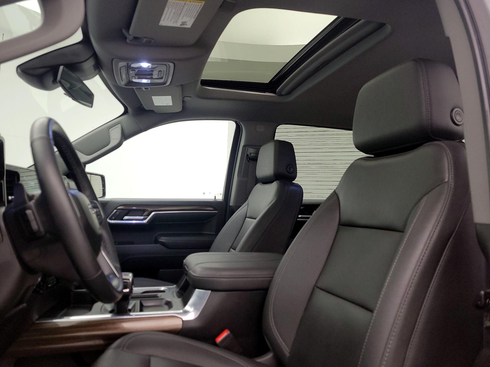 Thumbnail: 2023 Chevrolet Silverado 1500 - 20